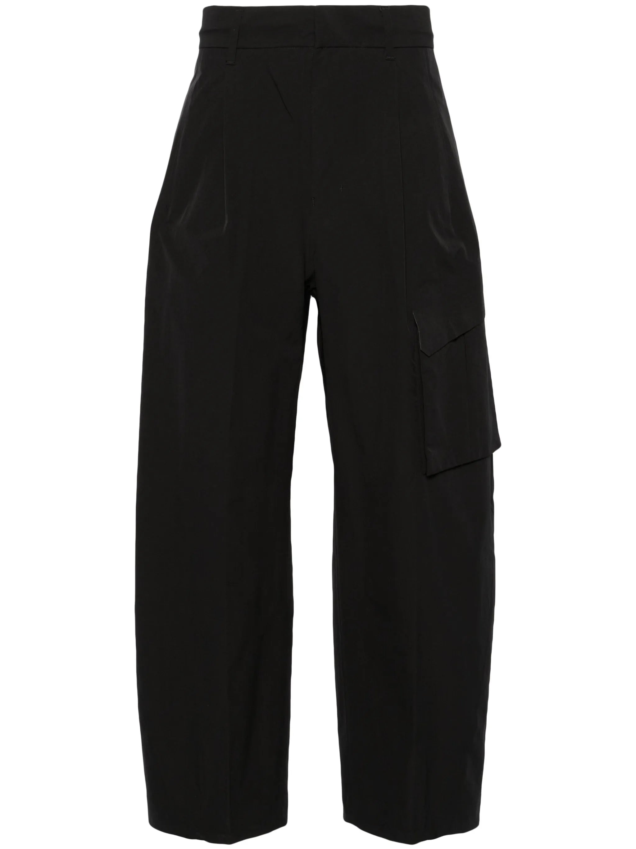 wide-leg cargo trousers