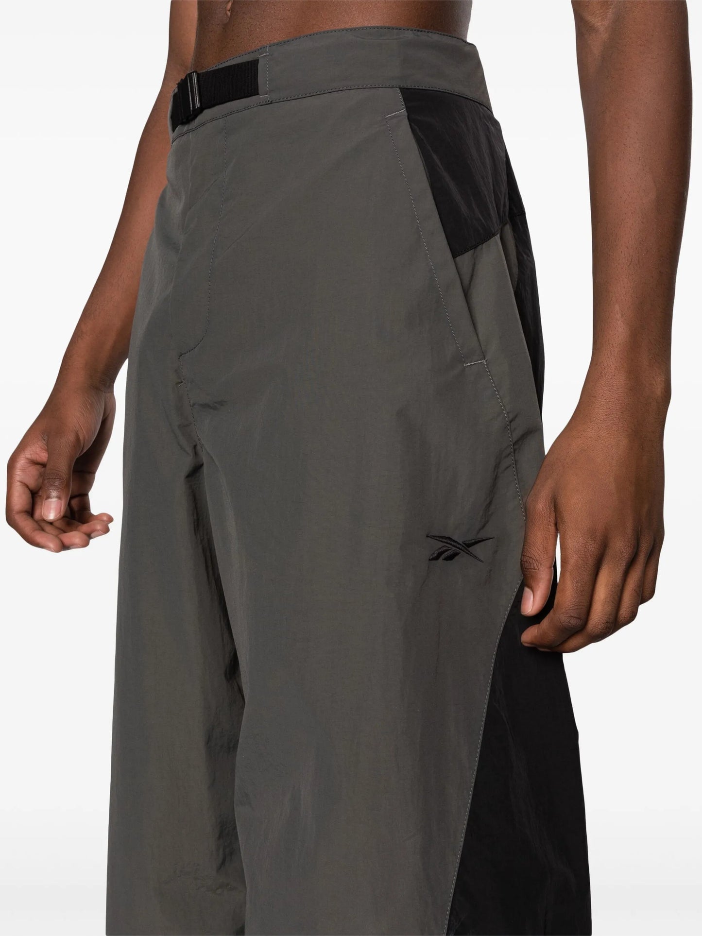 side-stripe wide-leg trousers