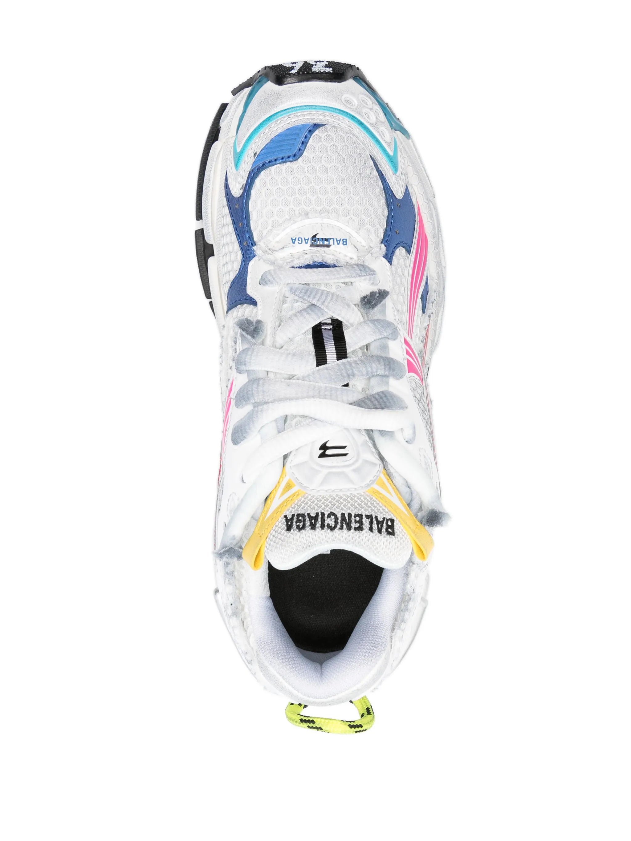 Runner sneakers