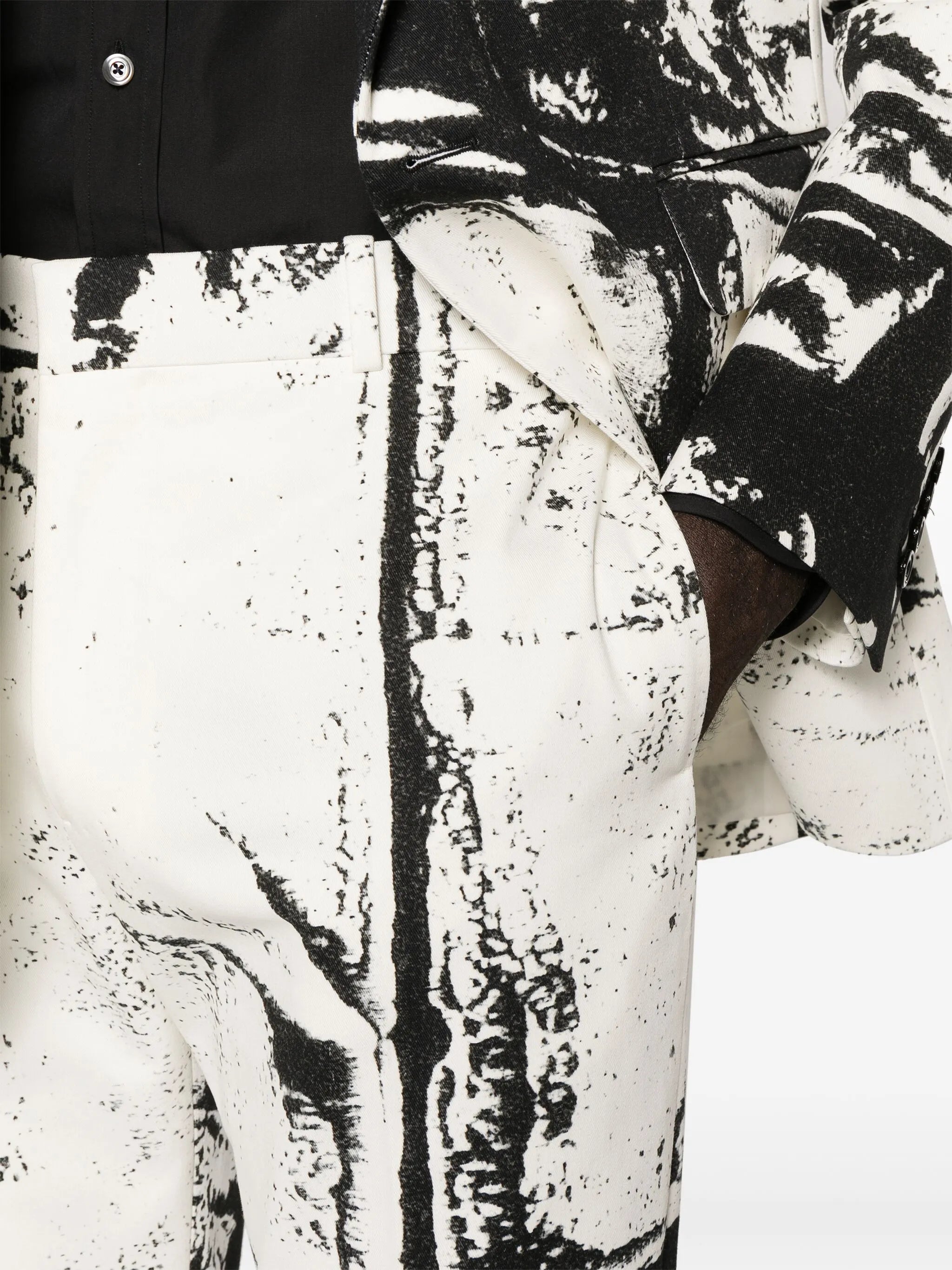 graphic-print cigarette trousers