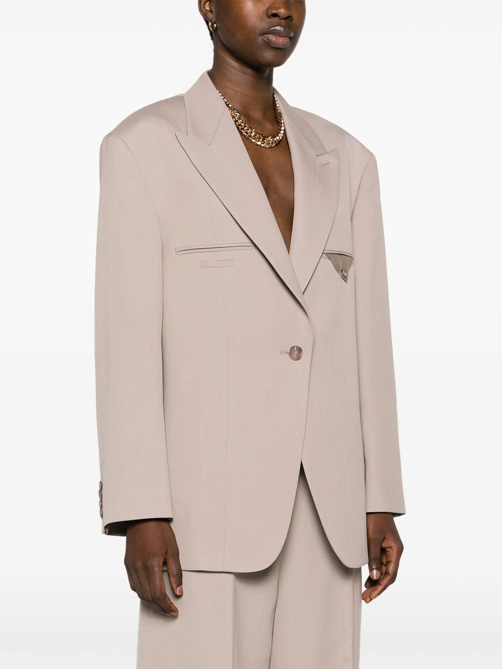 single-breasted boxy blazer