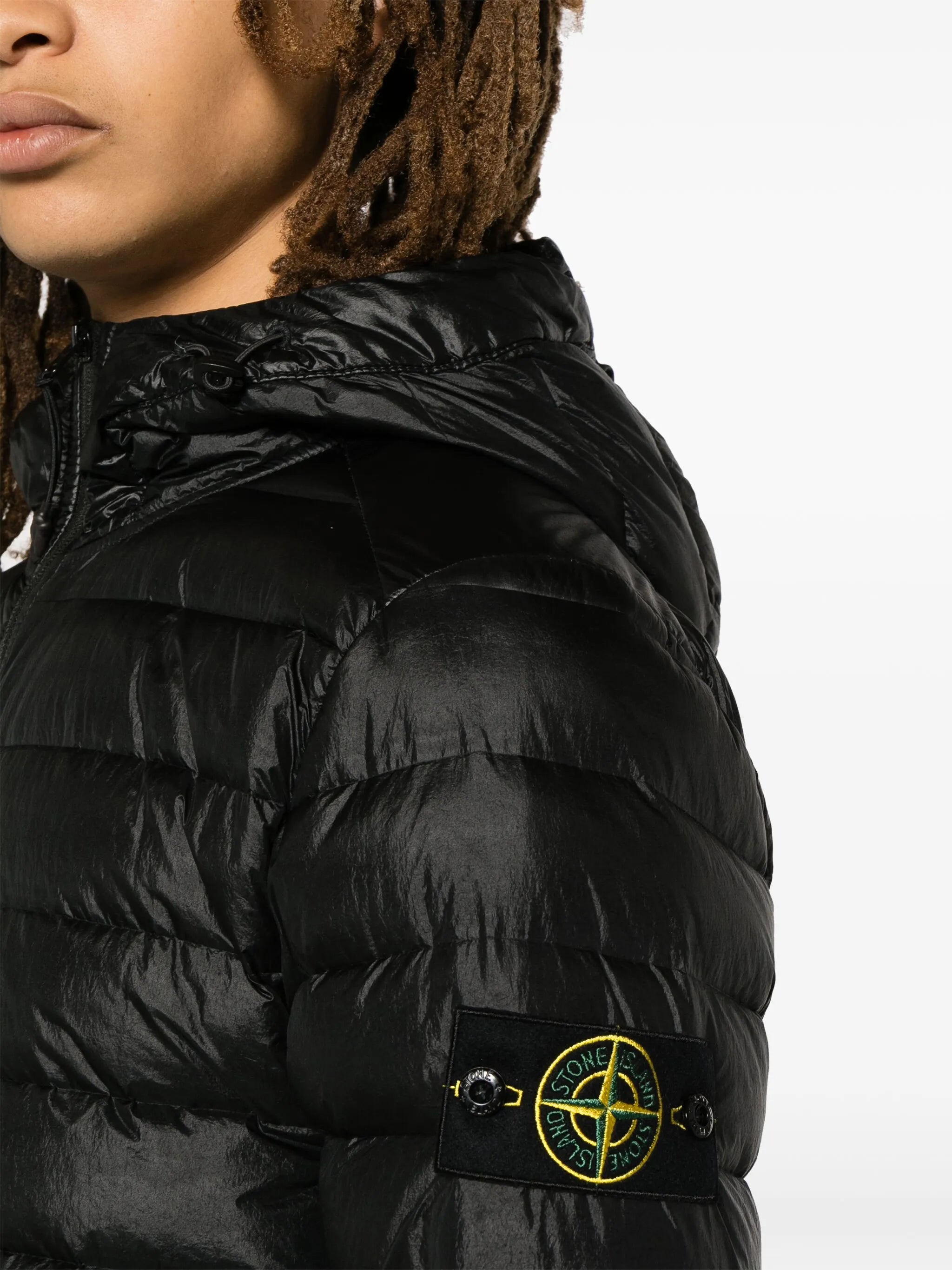 Compass-patch puffed jacket