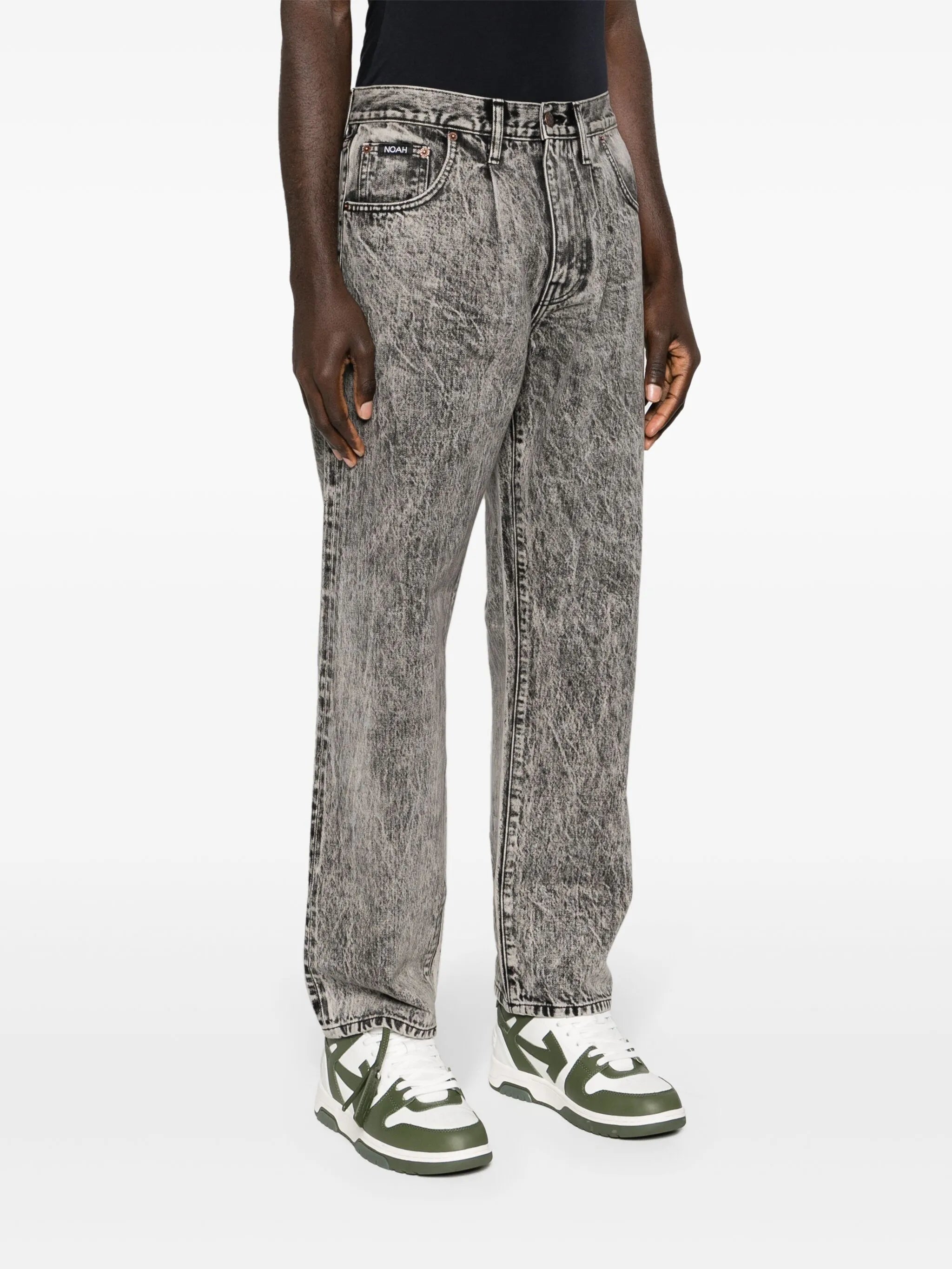 mid-rise straight-leg jeans