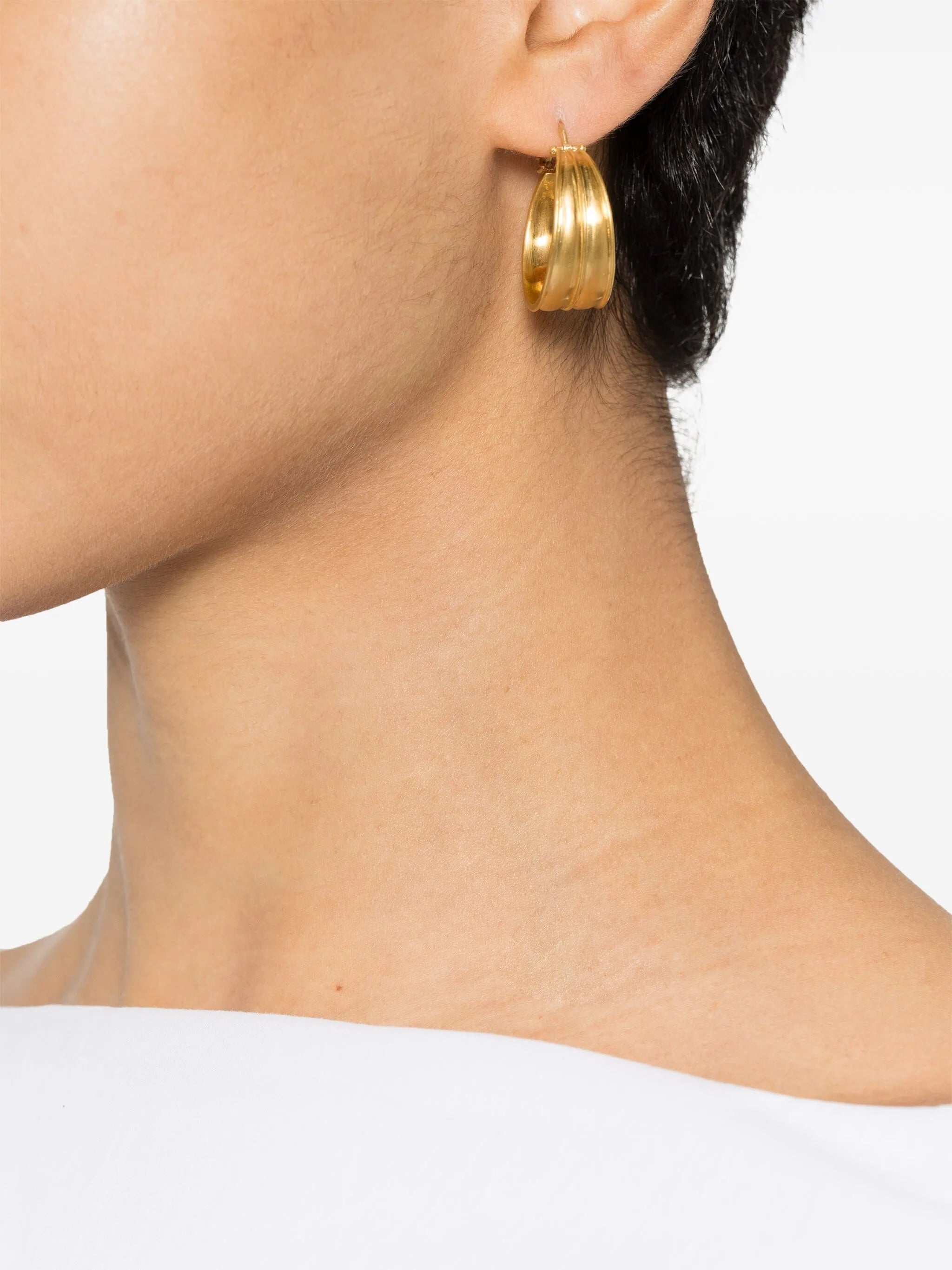 22kt yellow gold Laurel hoop earrings
