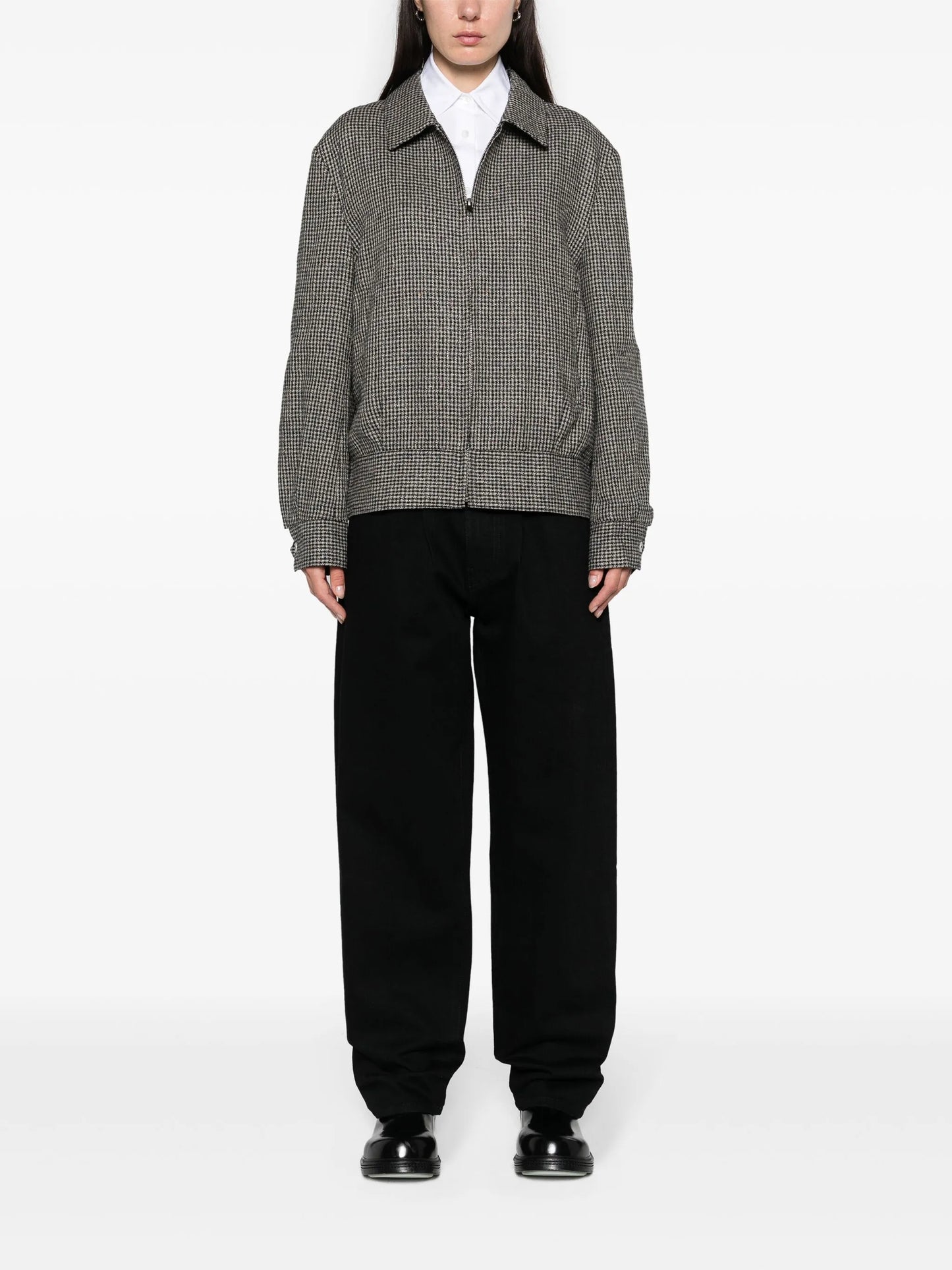 mid-rise straight-leg jeans