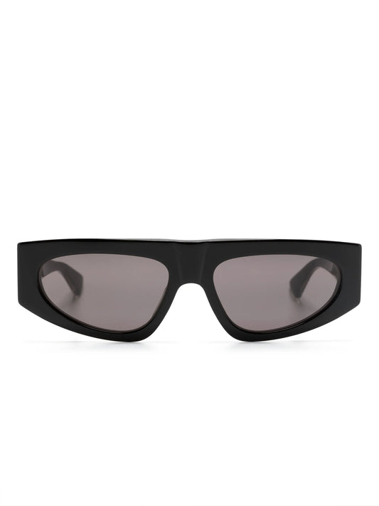 D-frame tinted-lenses sunglasses
