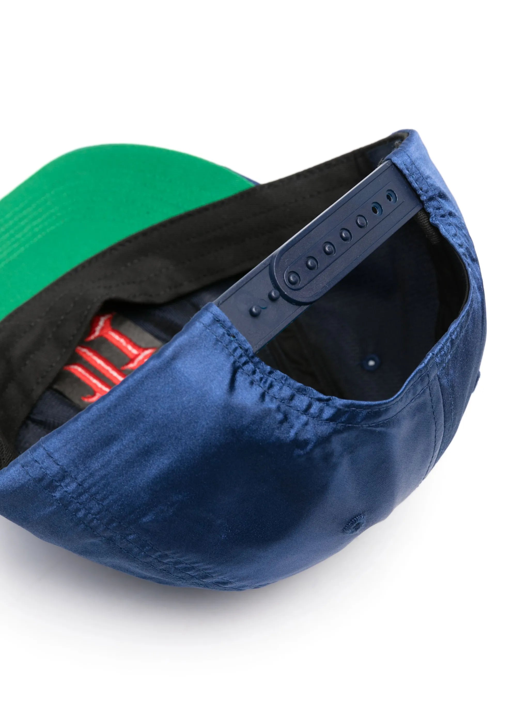 Team Structured satin cap