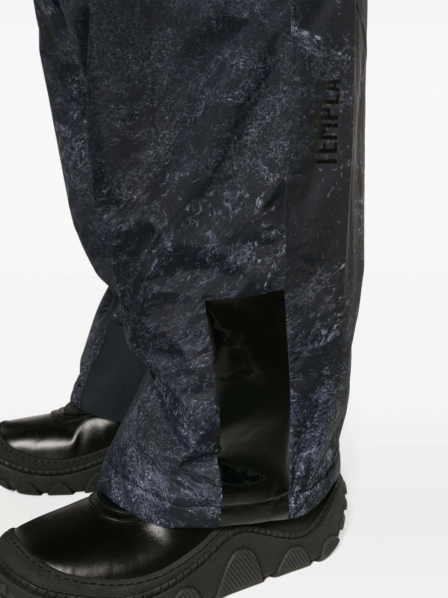 Catalyst OS Thermal cargo ski trousers