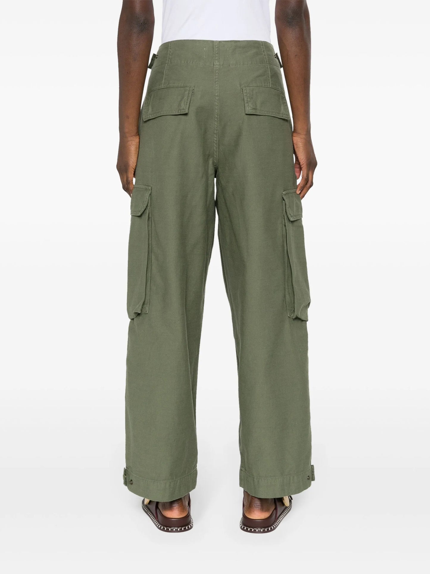 wide-leg cargo trousers