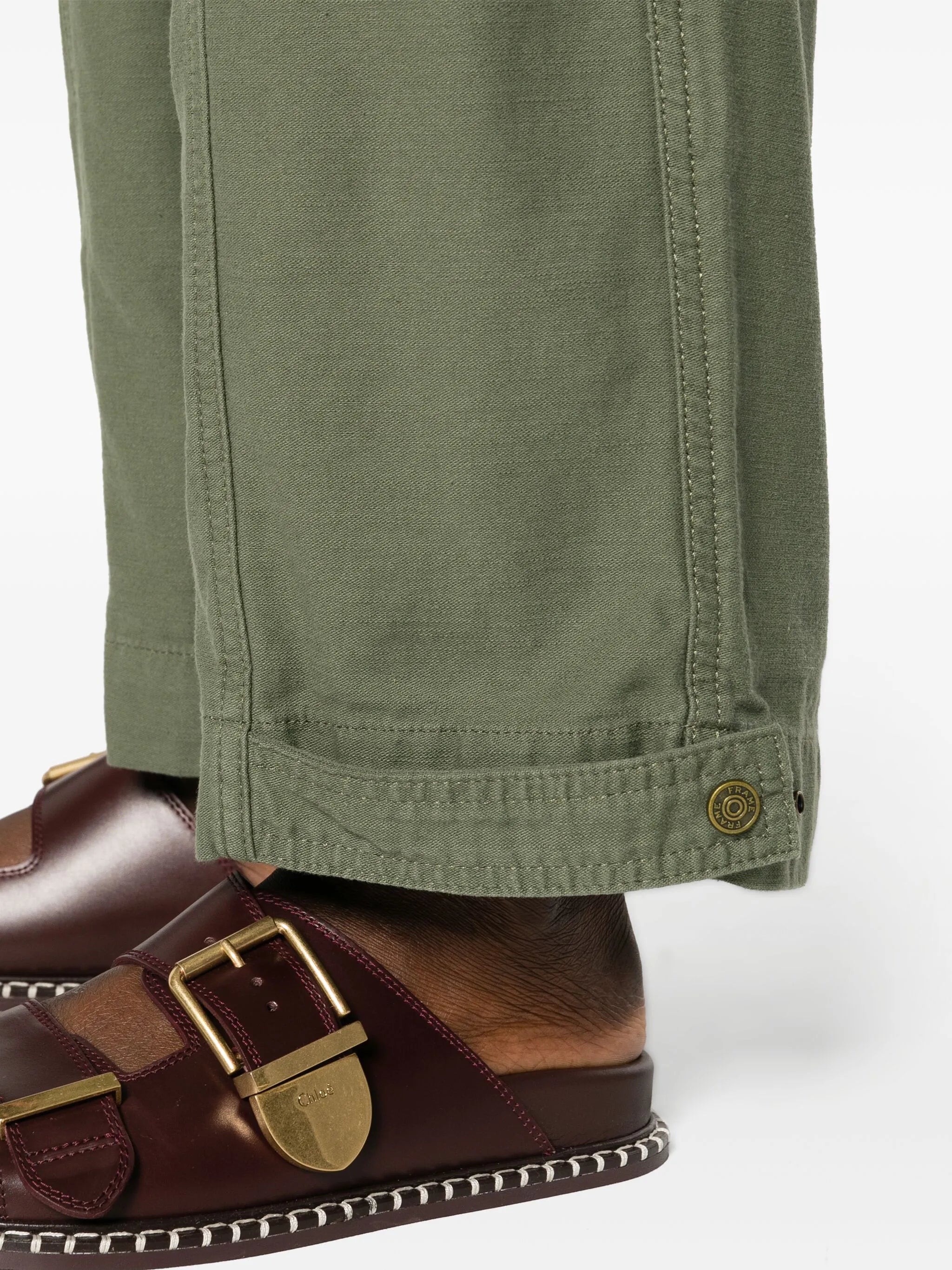 wide-leg cargo trousers