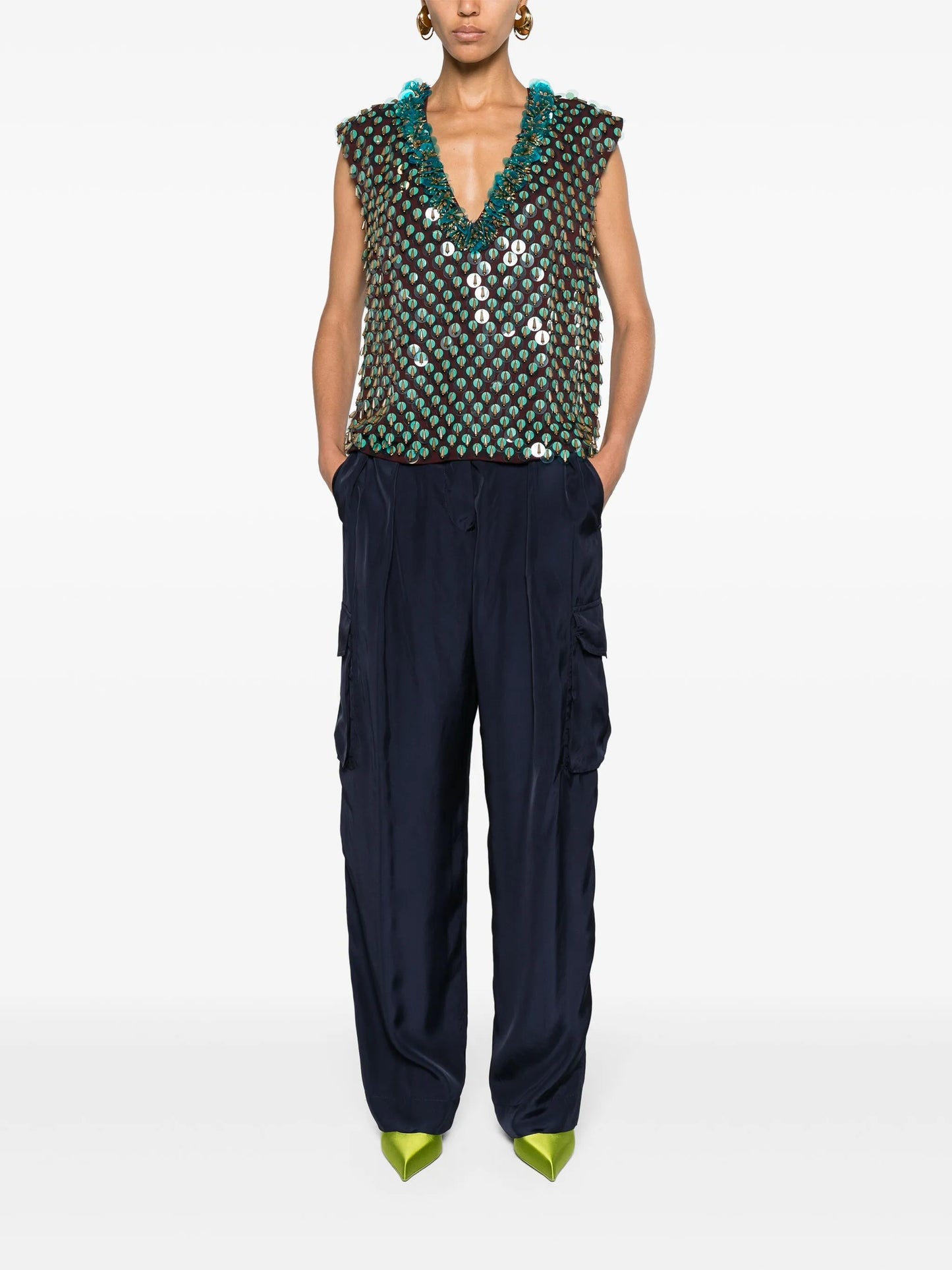 wide-leg cargo pants