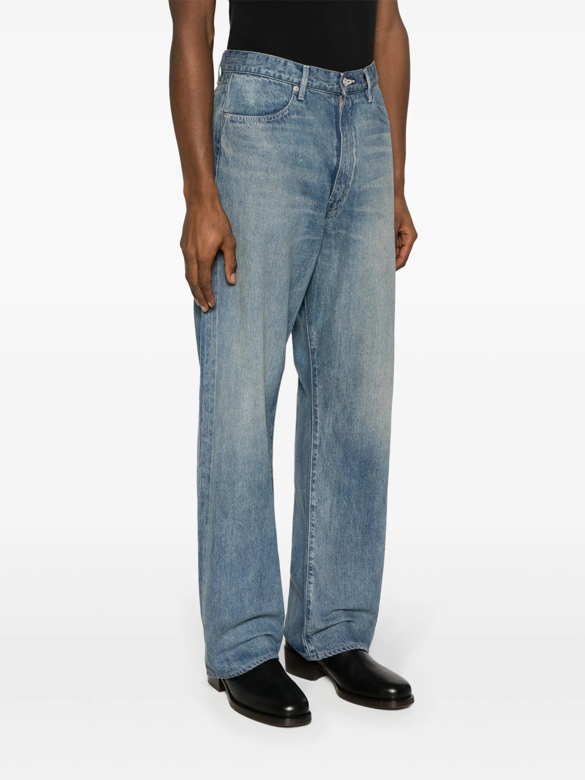 mid-rise straight-leg jeans