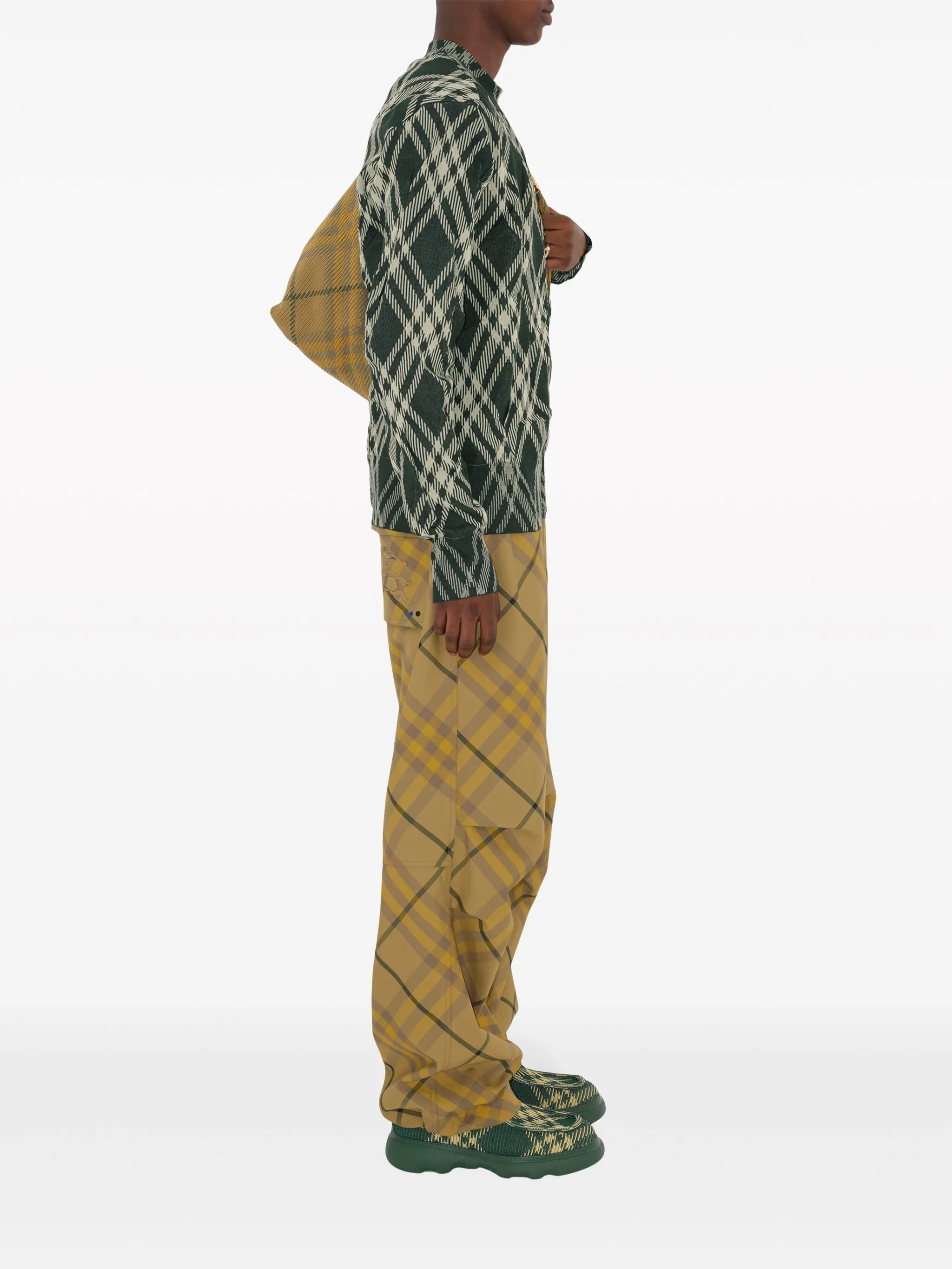 plaid-check crinkled-effect jumper