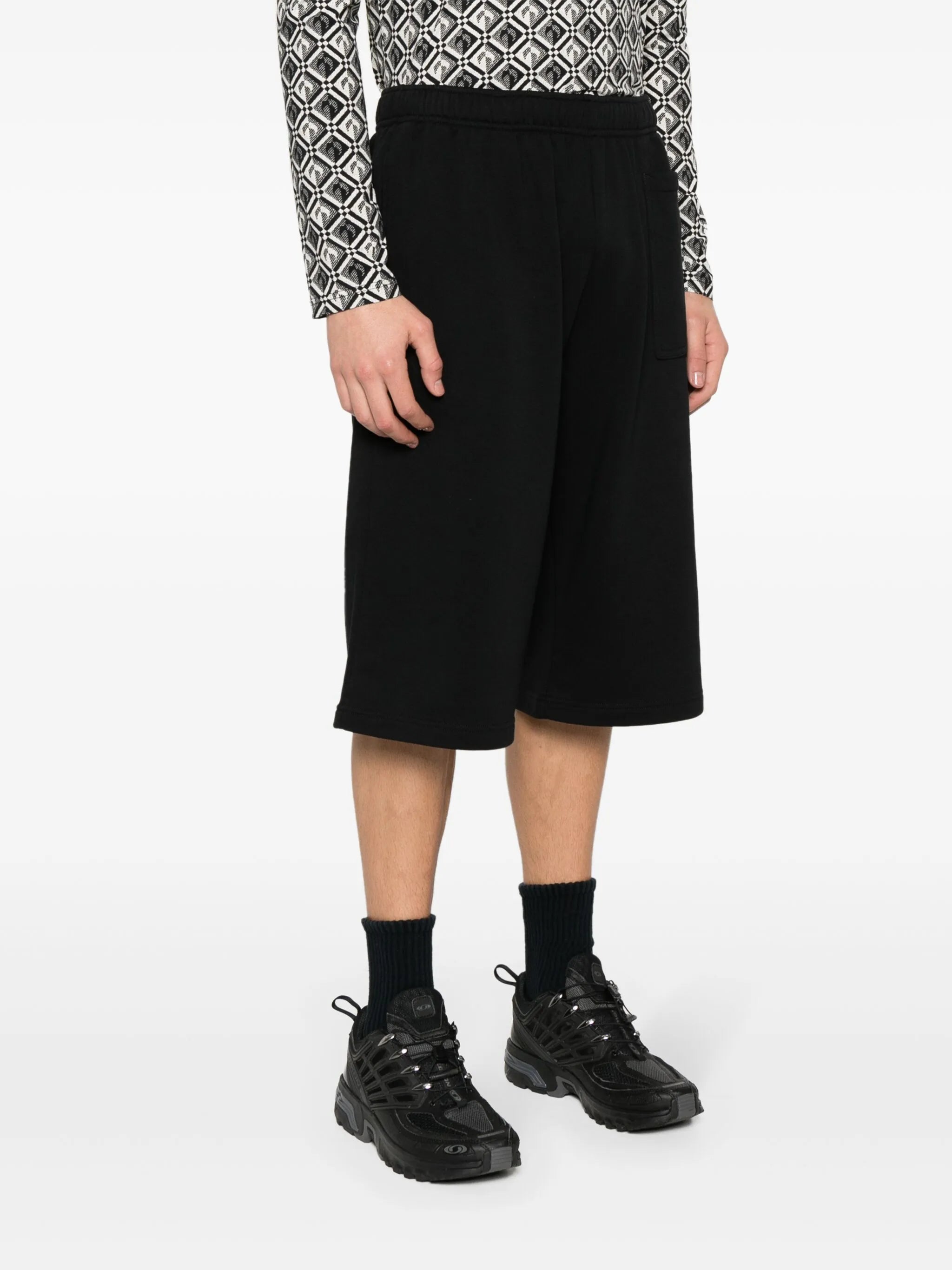 drawstring-fastening shorts