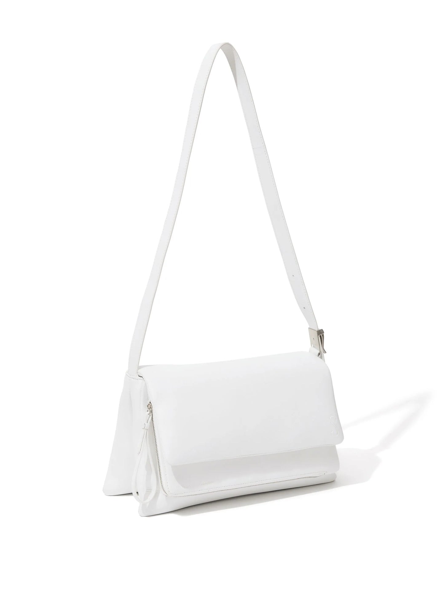City leather shoulder bag