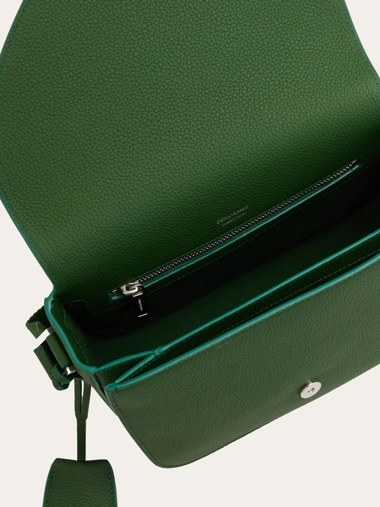 medium shoulder bag