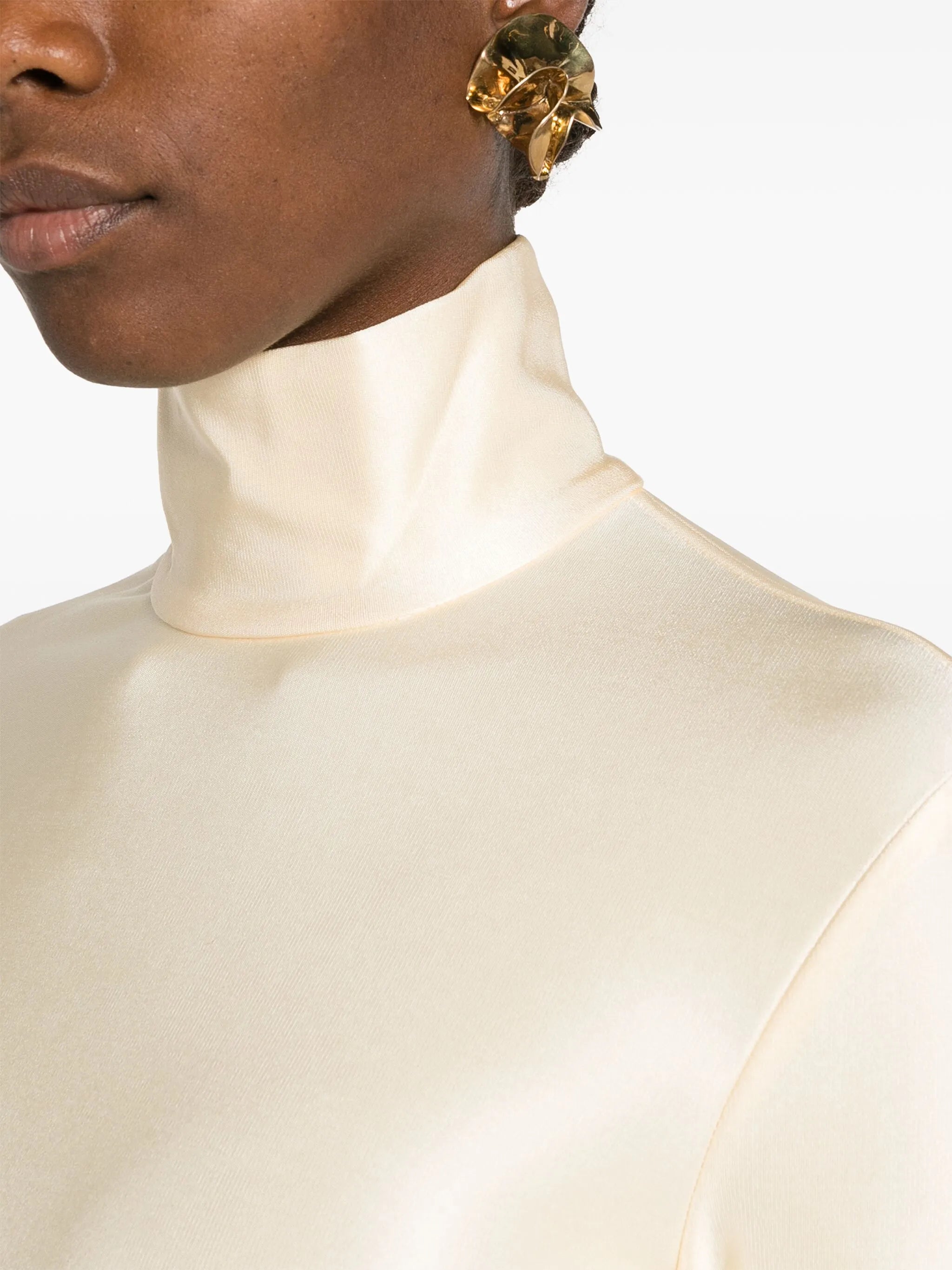 zip-up high-neck T-shirt