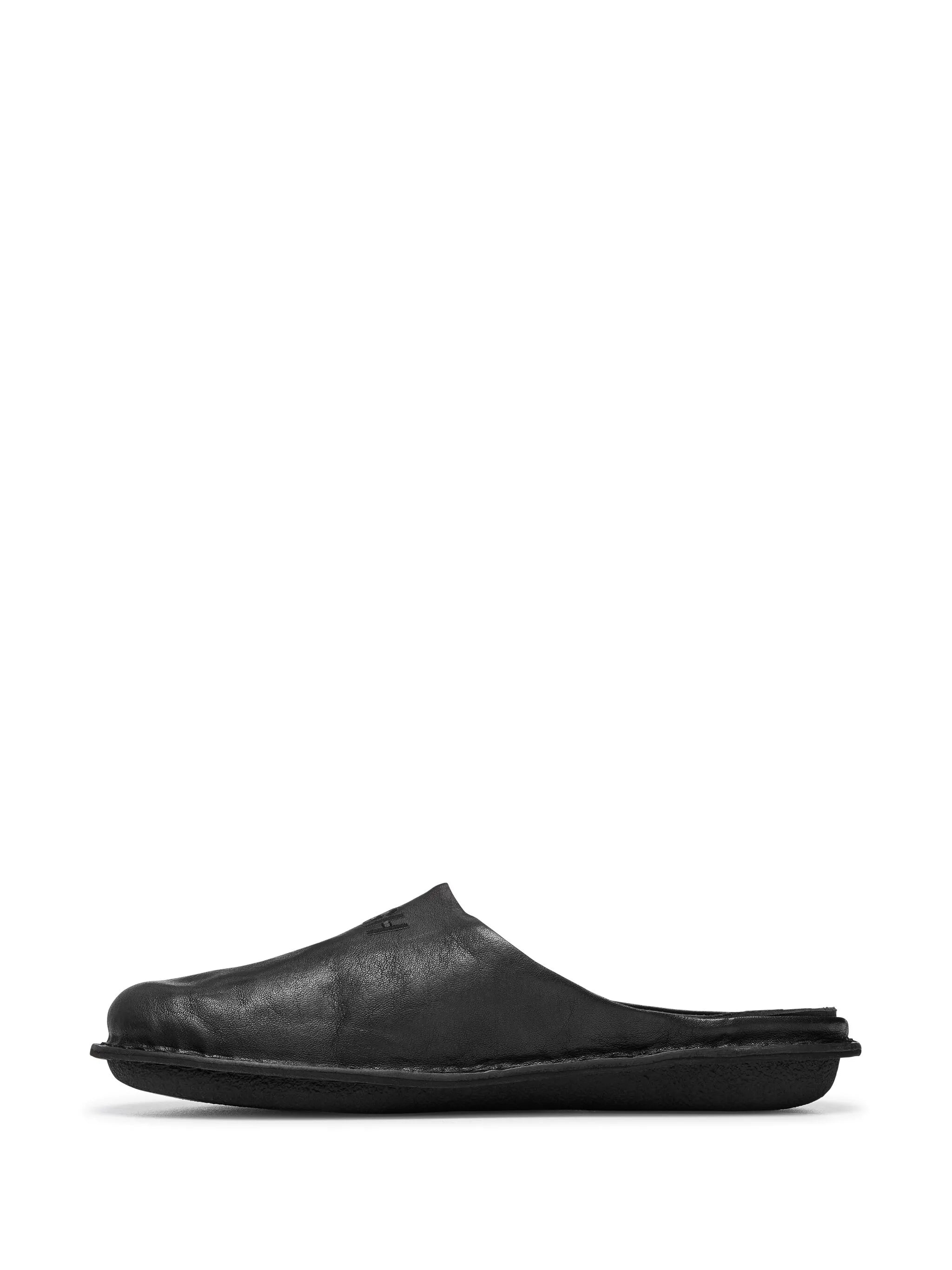logo-embroidered leather slippers