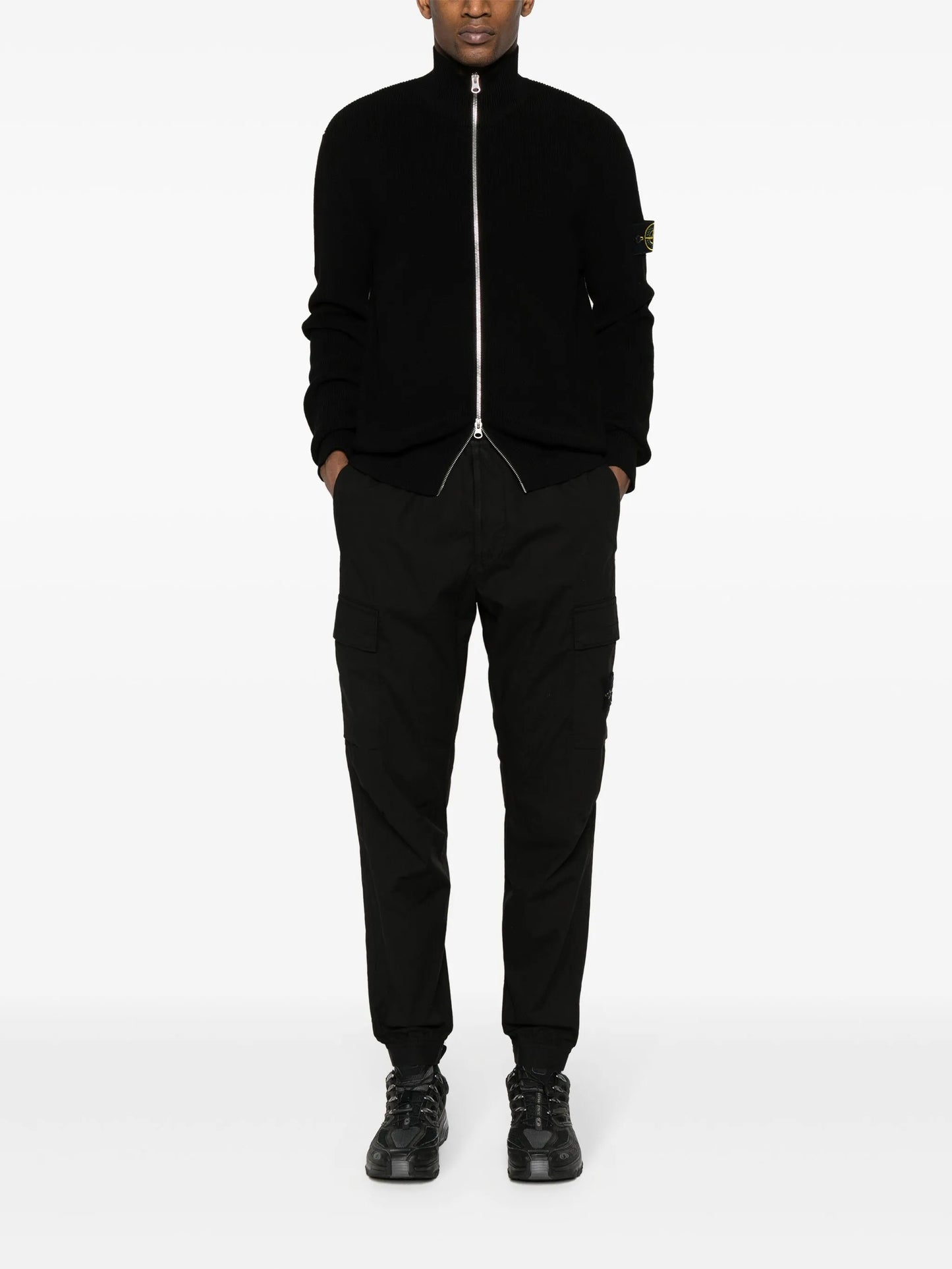 Compass-badge cardigan