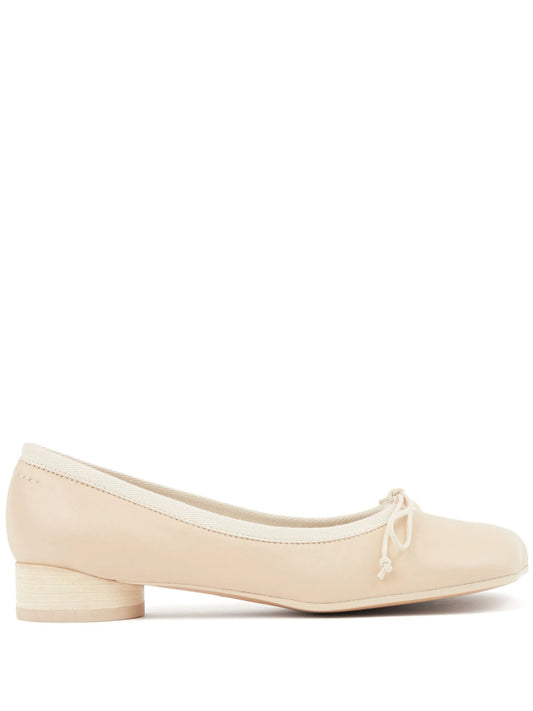 Anatomic leather ballerina shoes
