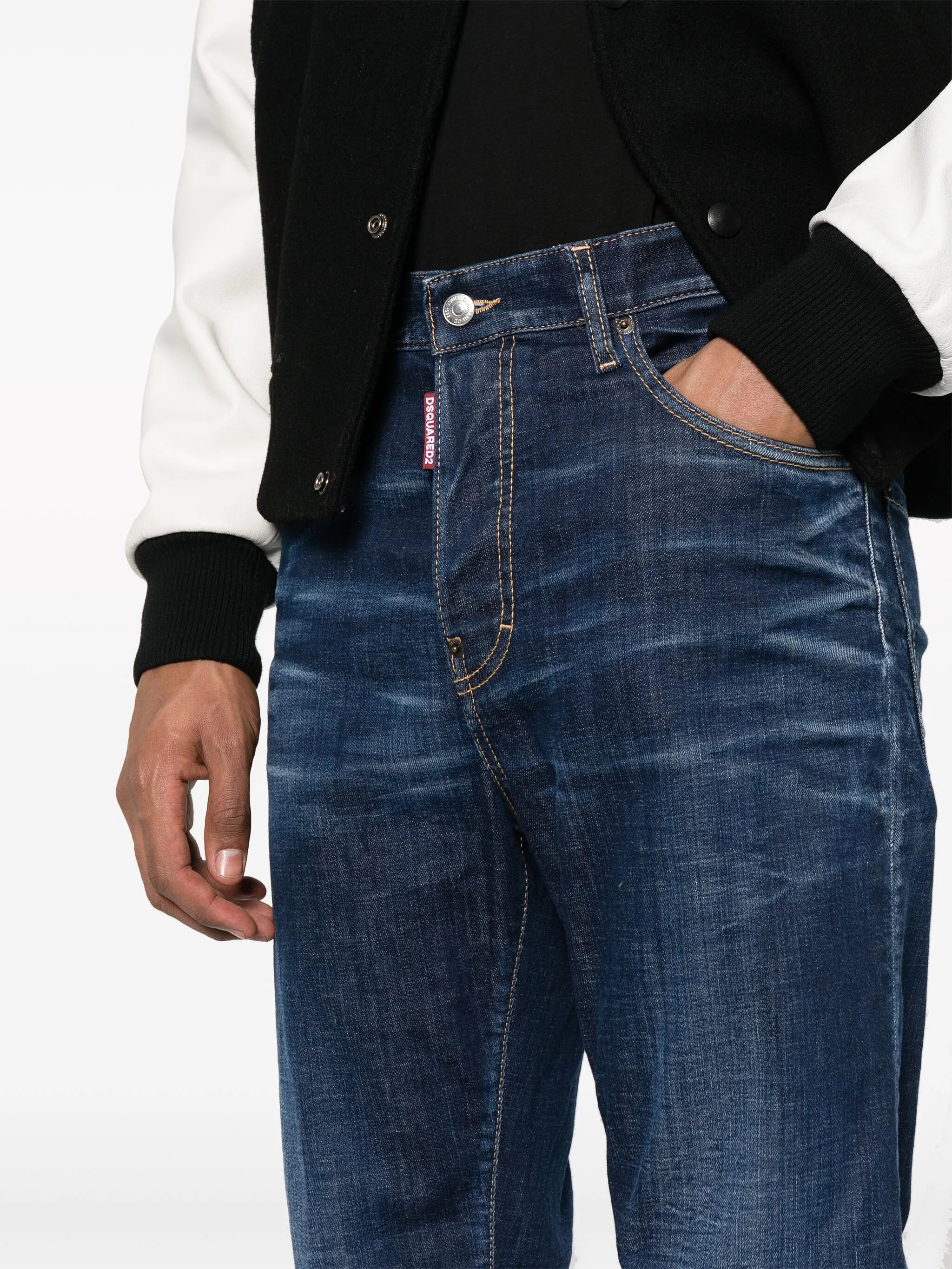 642 straight-leg jeans