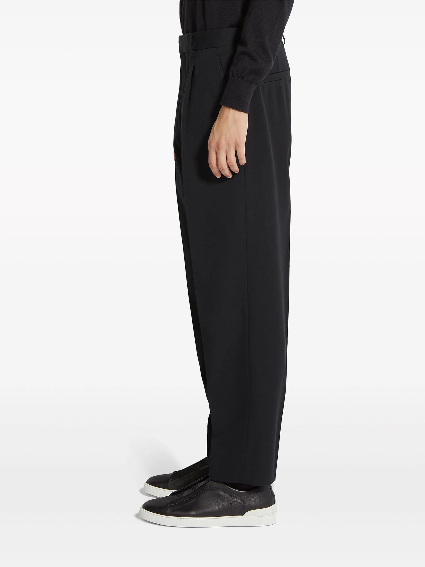 mid-rise tailored trousers