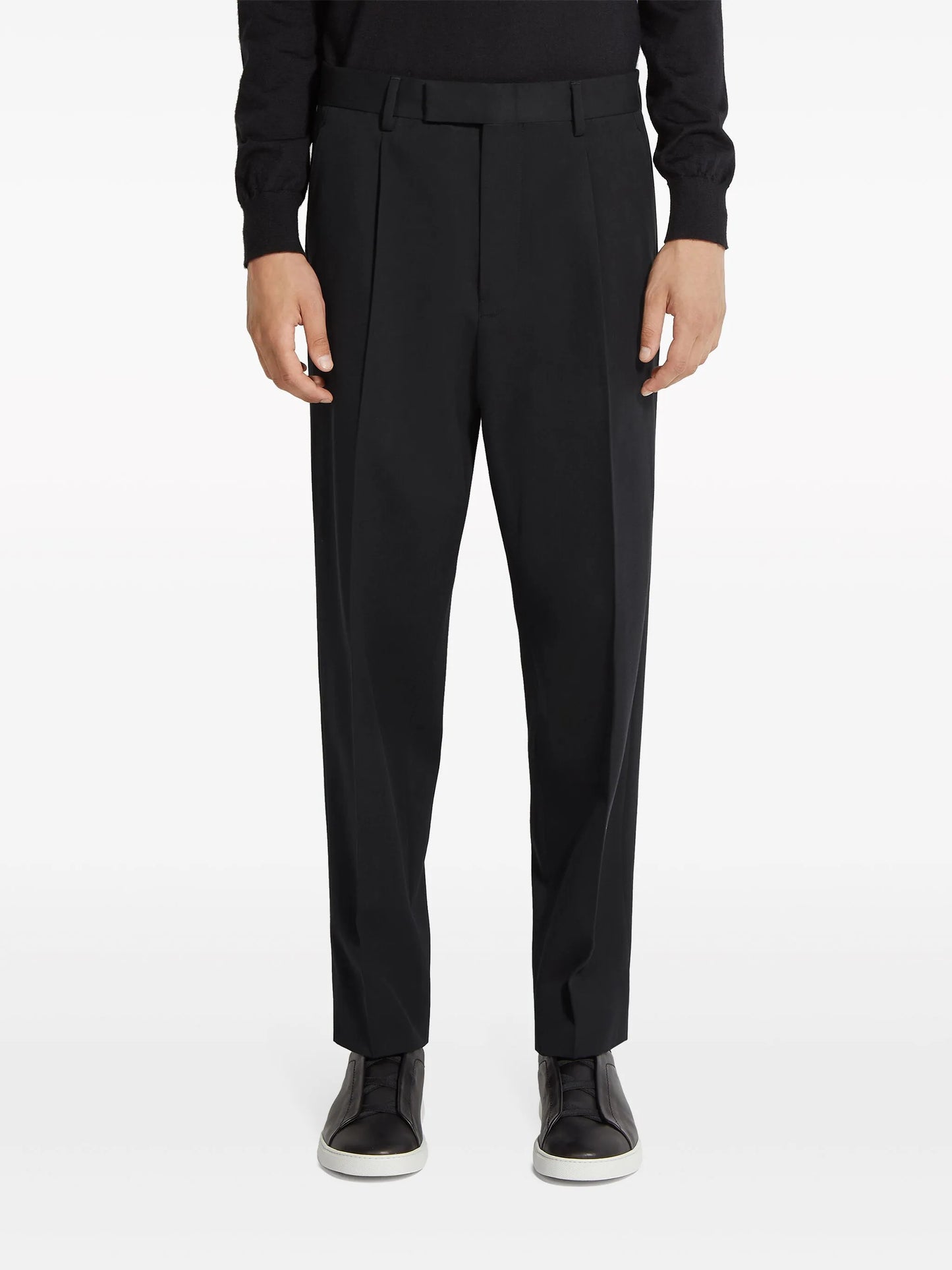 mid-rise tailored trousers