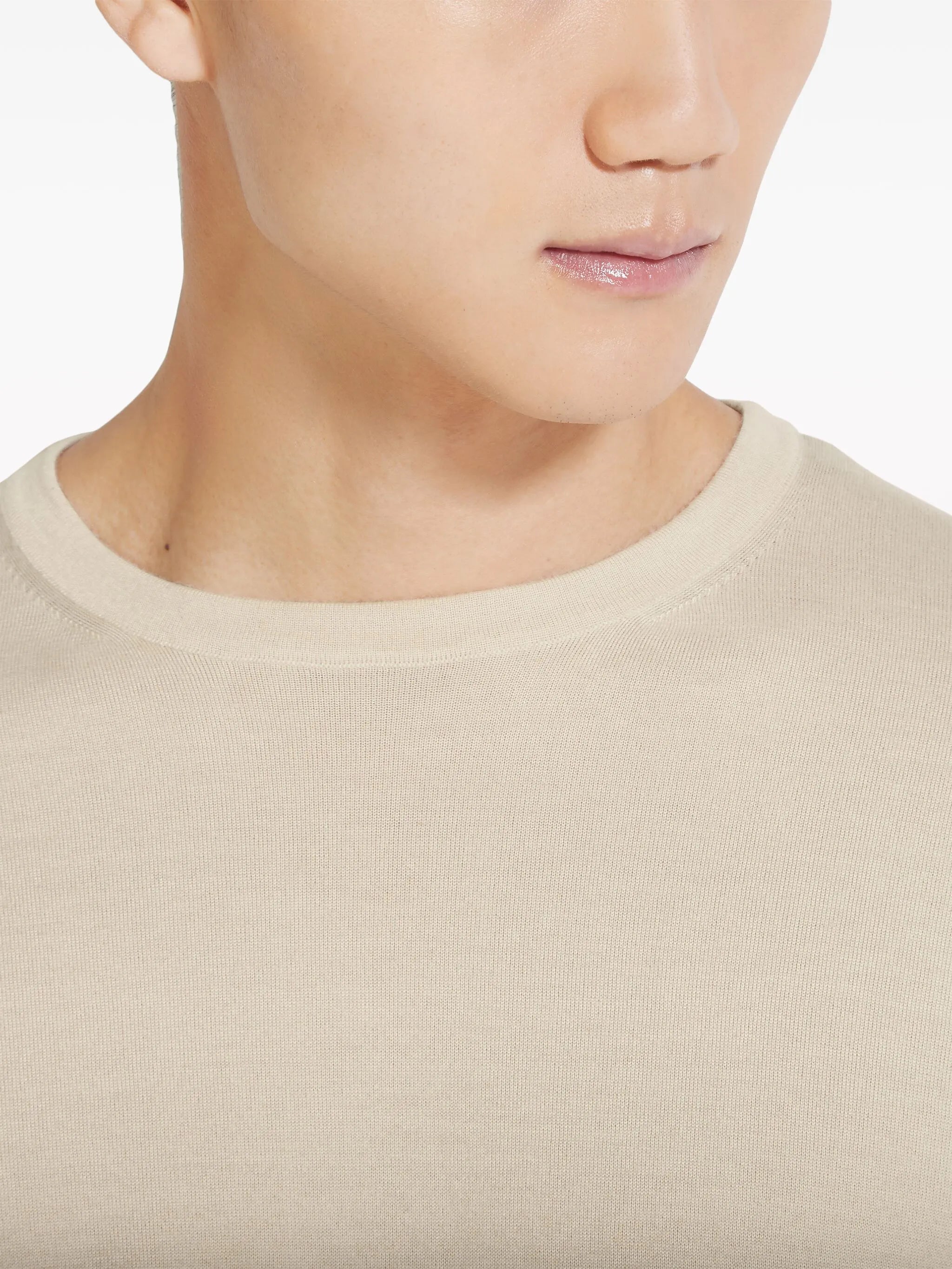 fine-knit crew-neck jumper