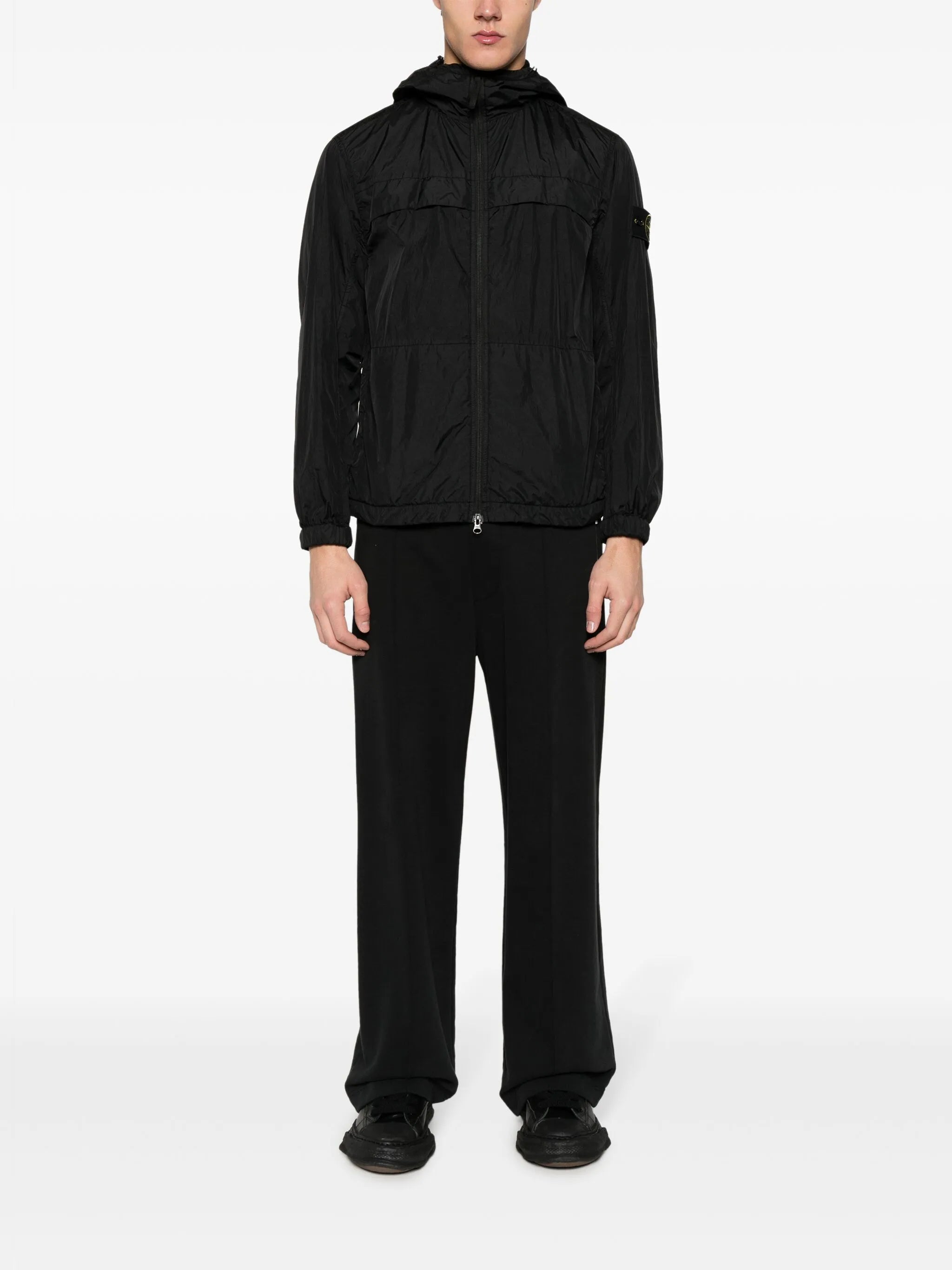 Compass-badge lightweight jacket