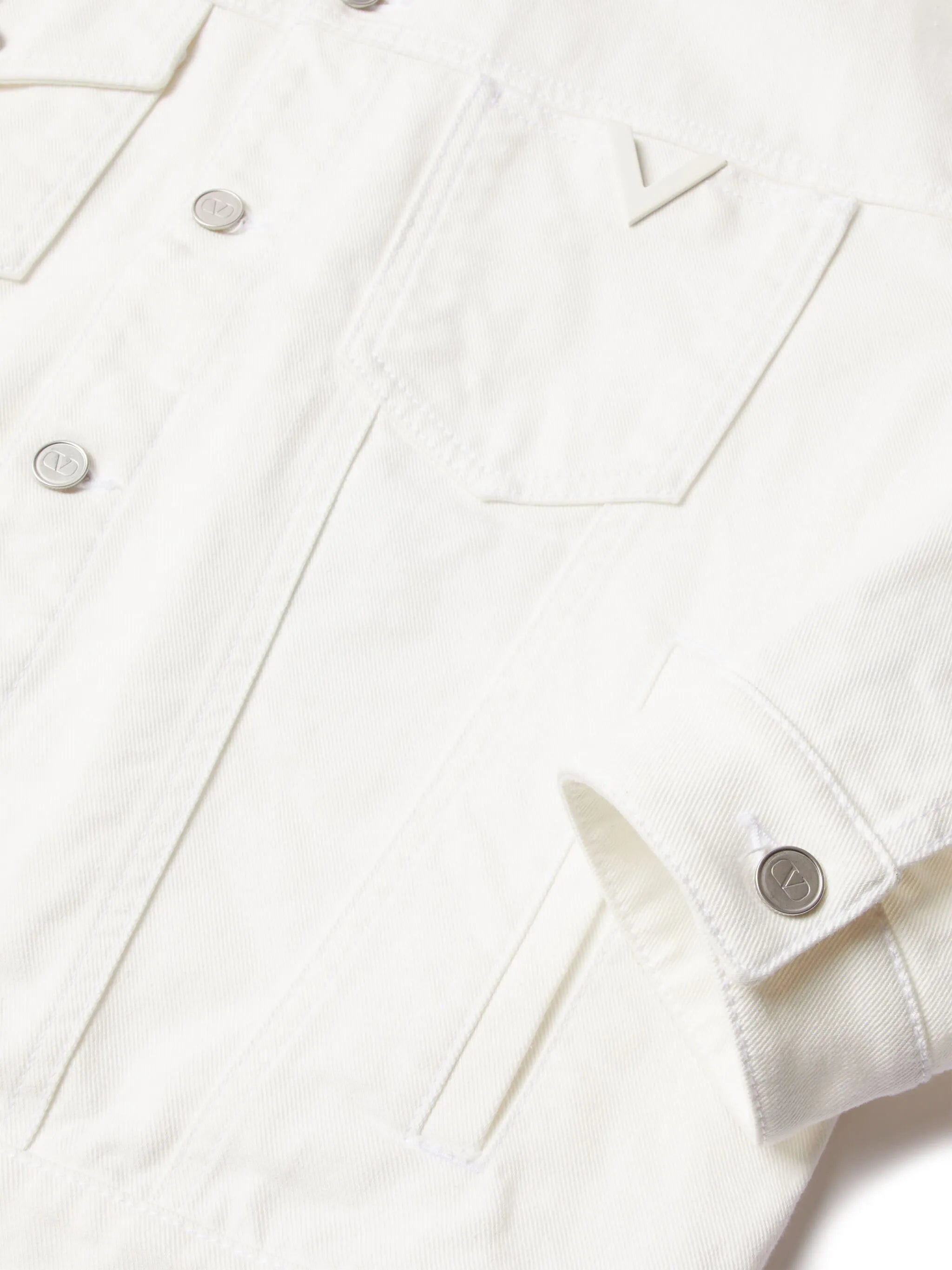 V-detail denim jacket