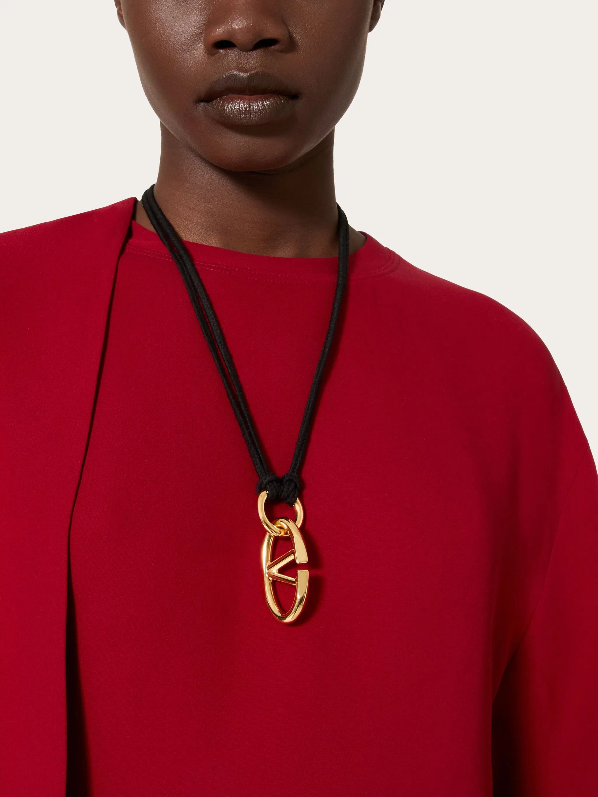The Bold Edition VLogo necklace