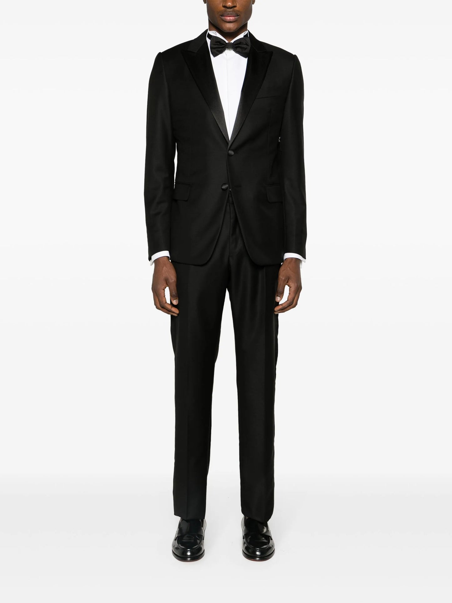 single-breasted wool suit
