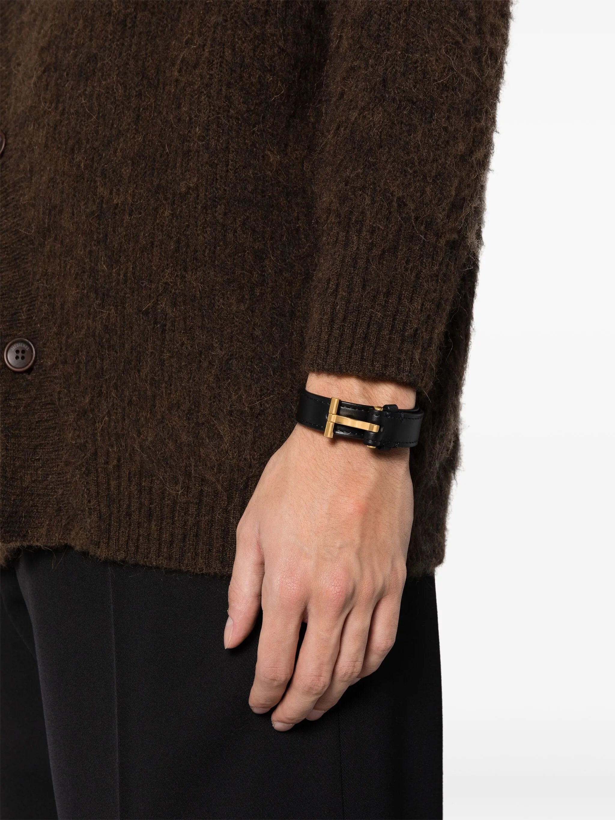T-hinge leather bracelet