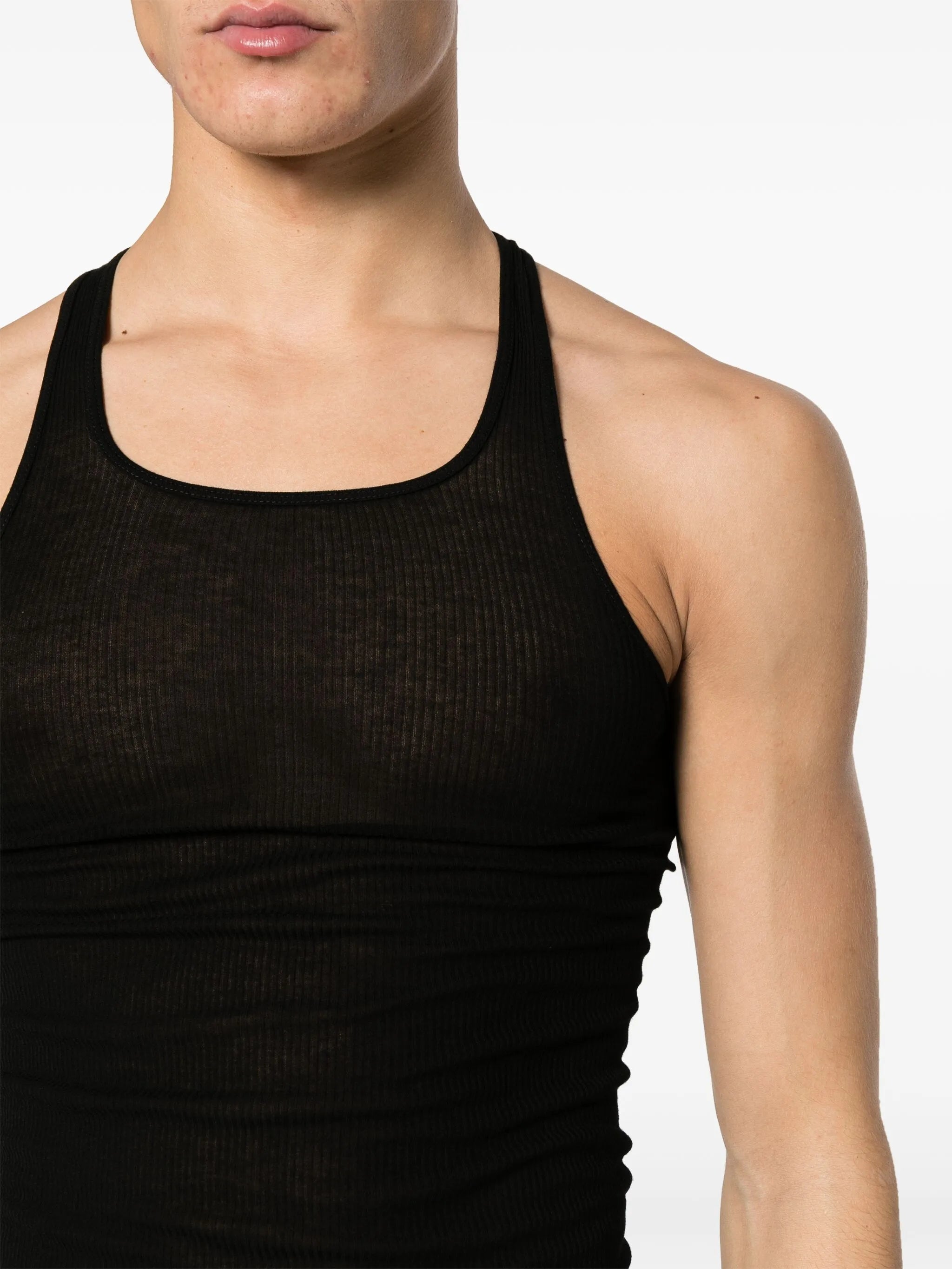 raw-cut ribbed tank top