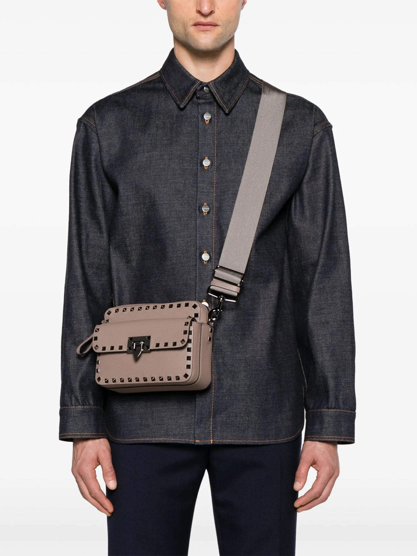 Rockstud leather messenger bag
