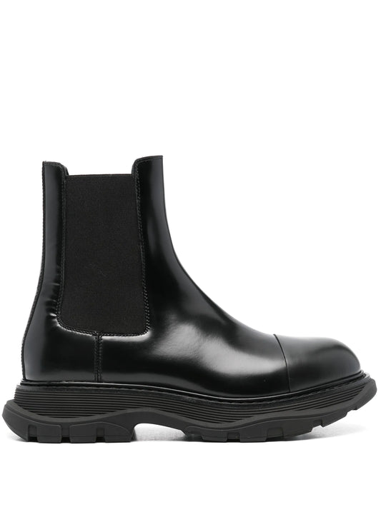 Tread leather Chelsea boots