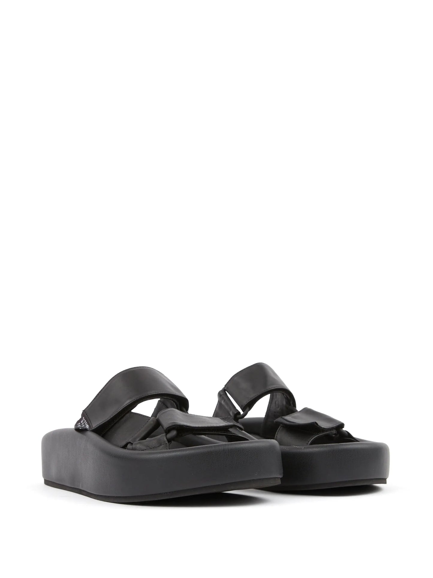 Webbing leather sandals
