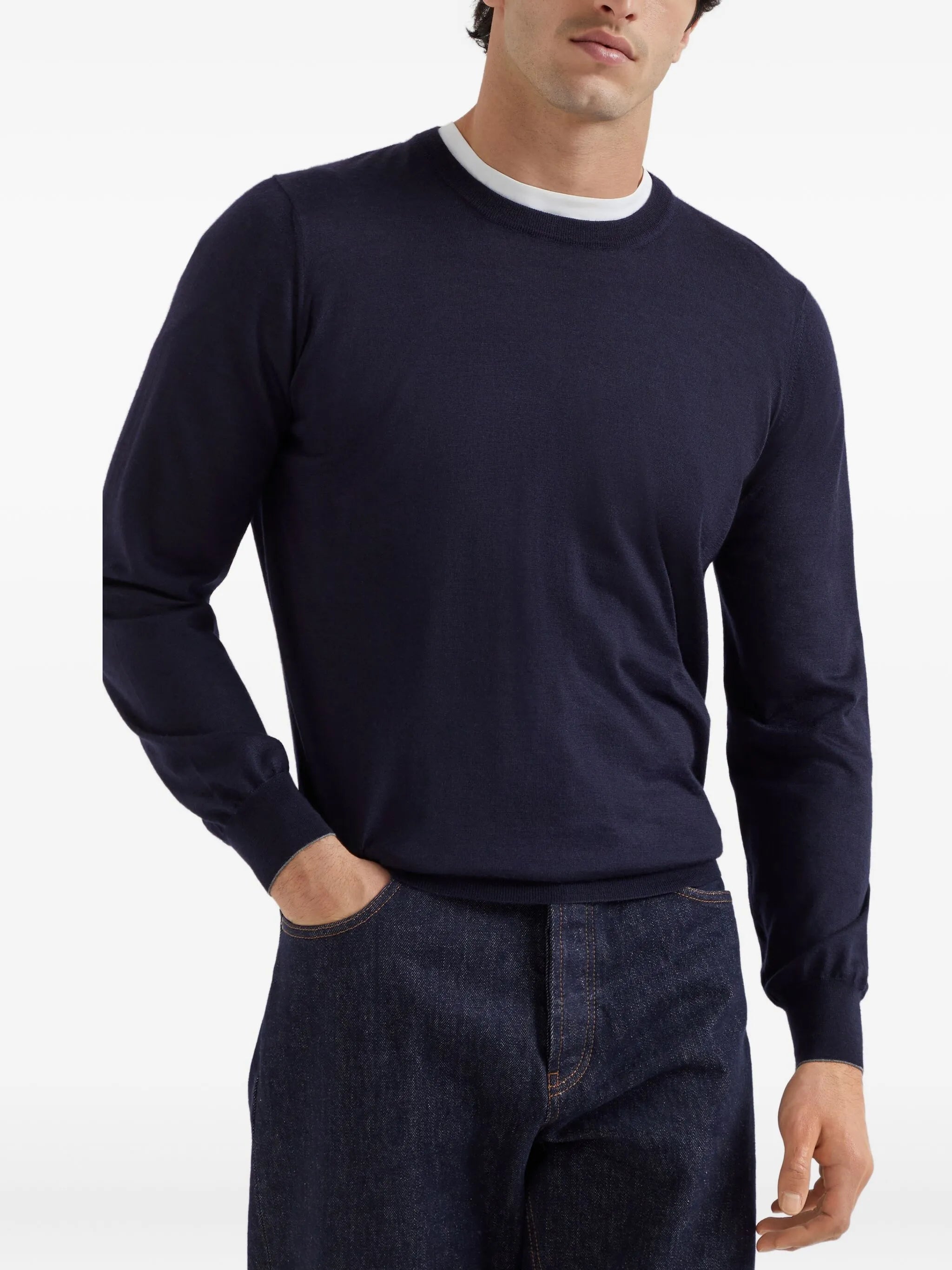 crew-neck long-sleeve sweater