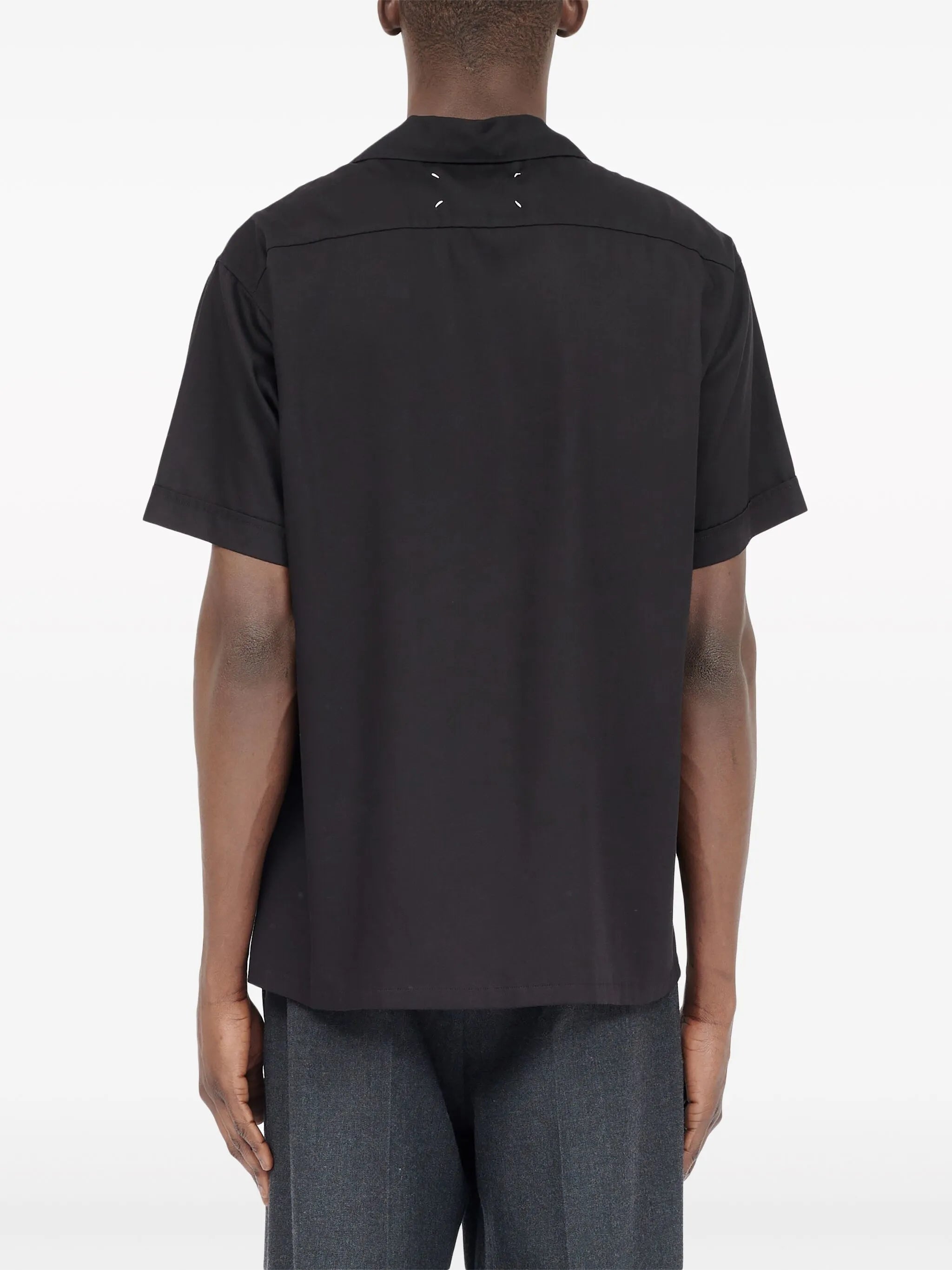 C short-sleeve shirt