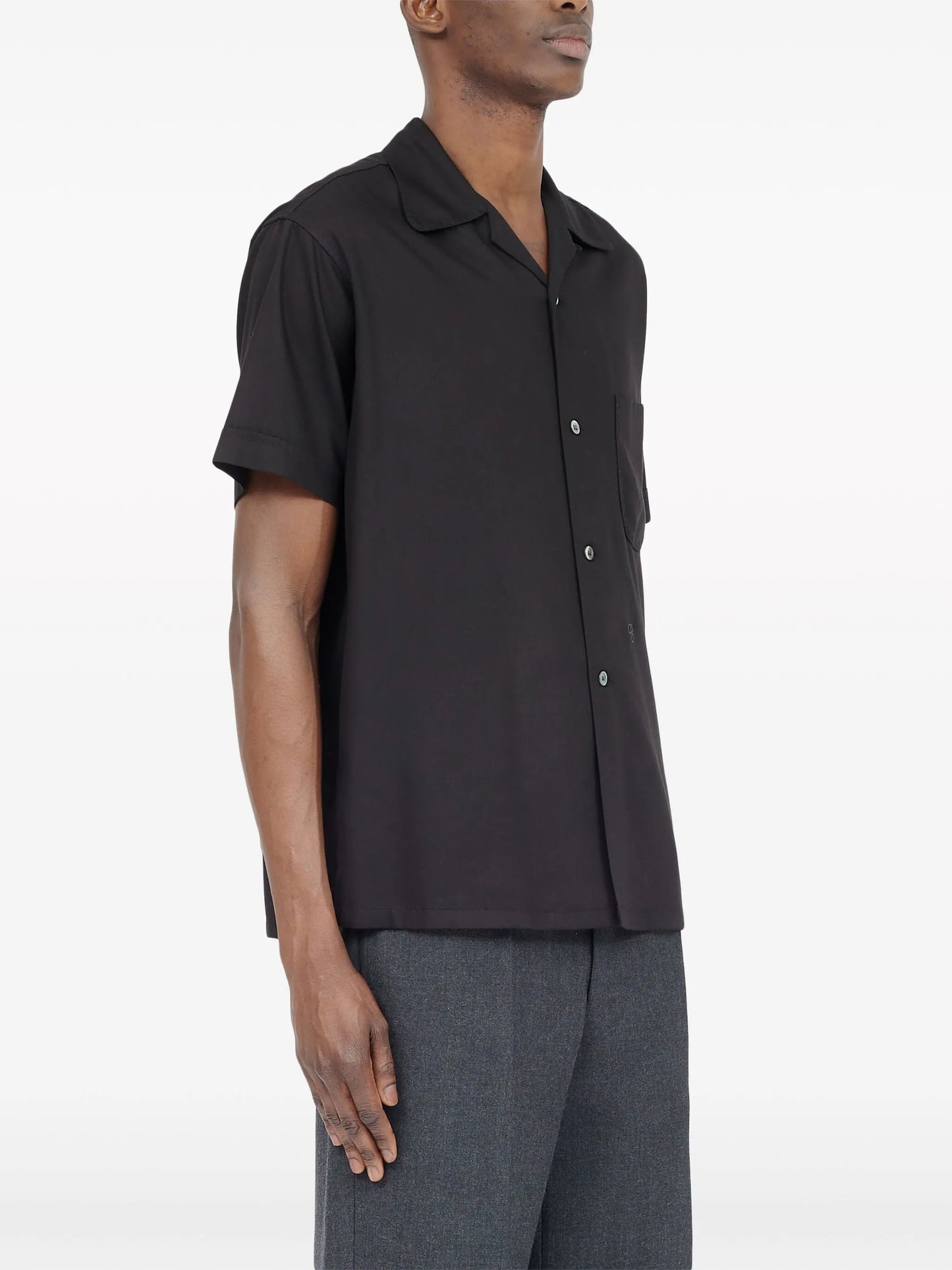 C short-sleeve shirt