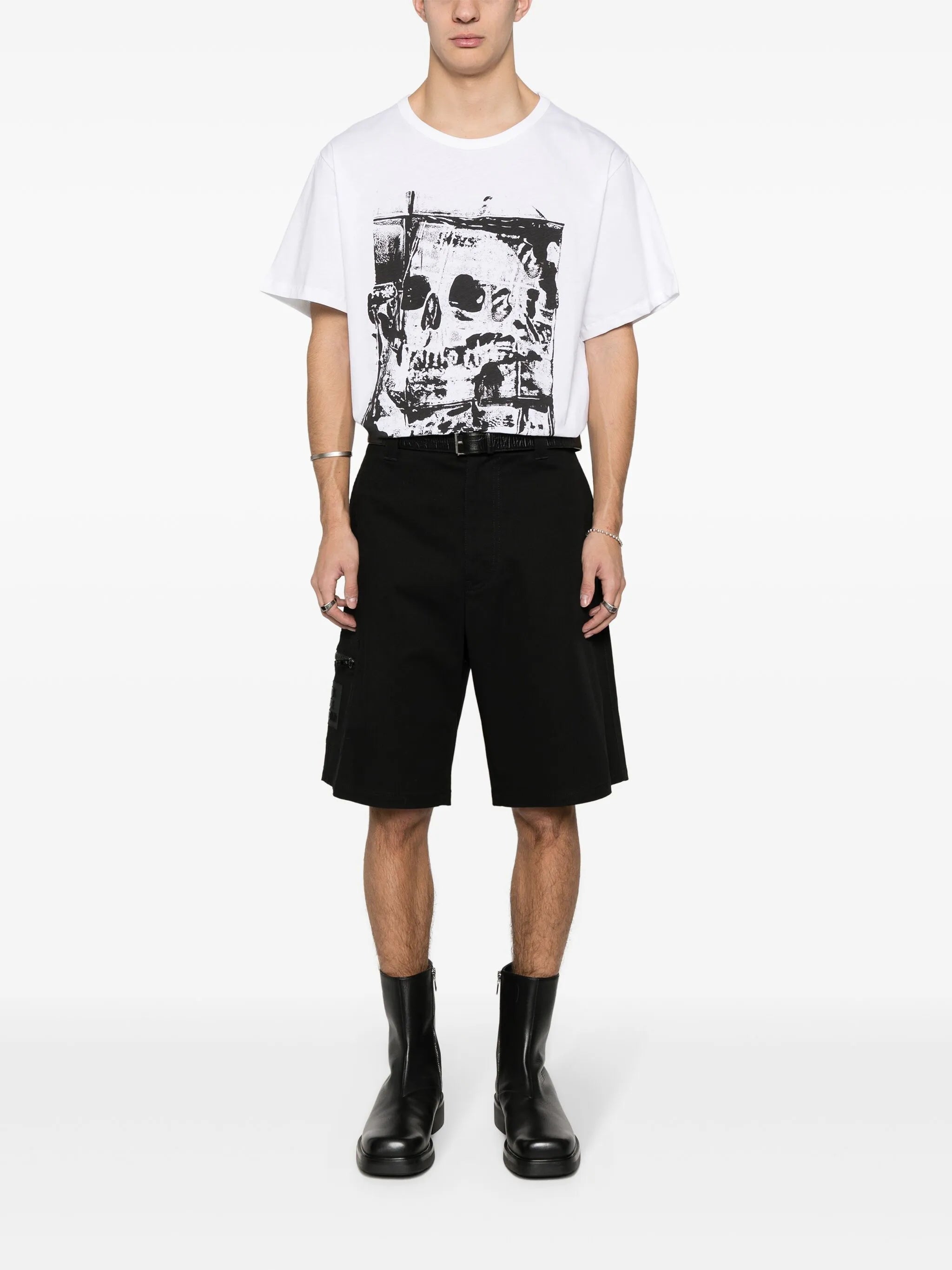 skull-print T-shirt