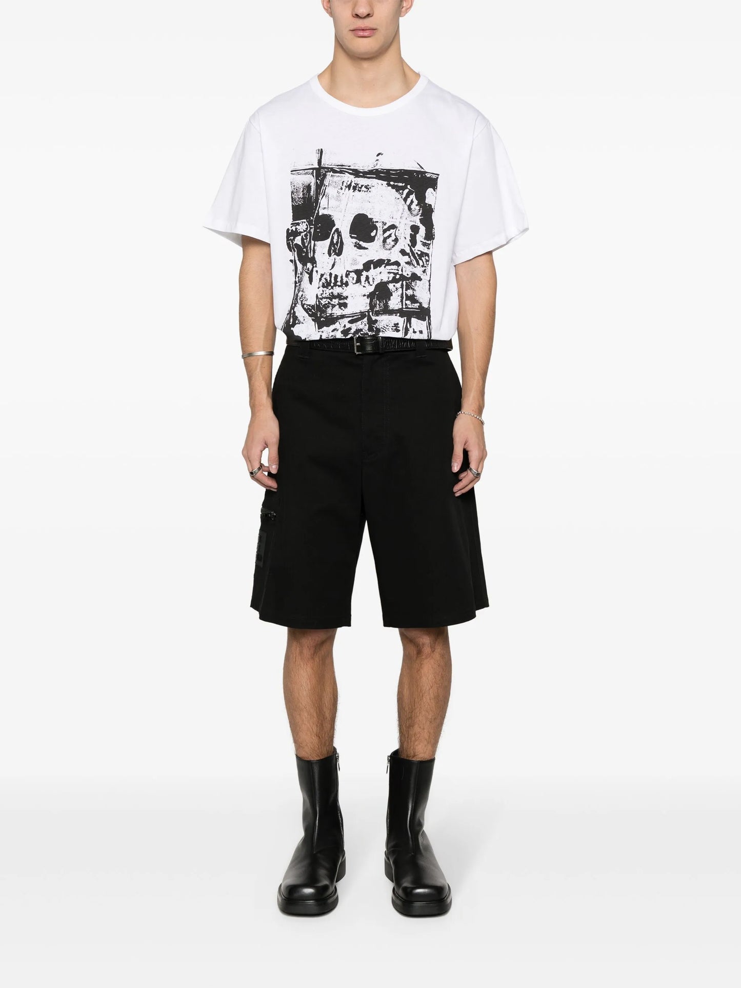 skull-print T-shirt