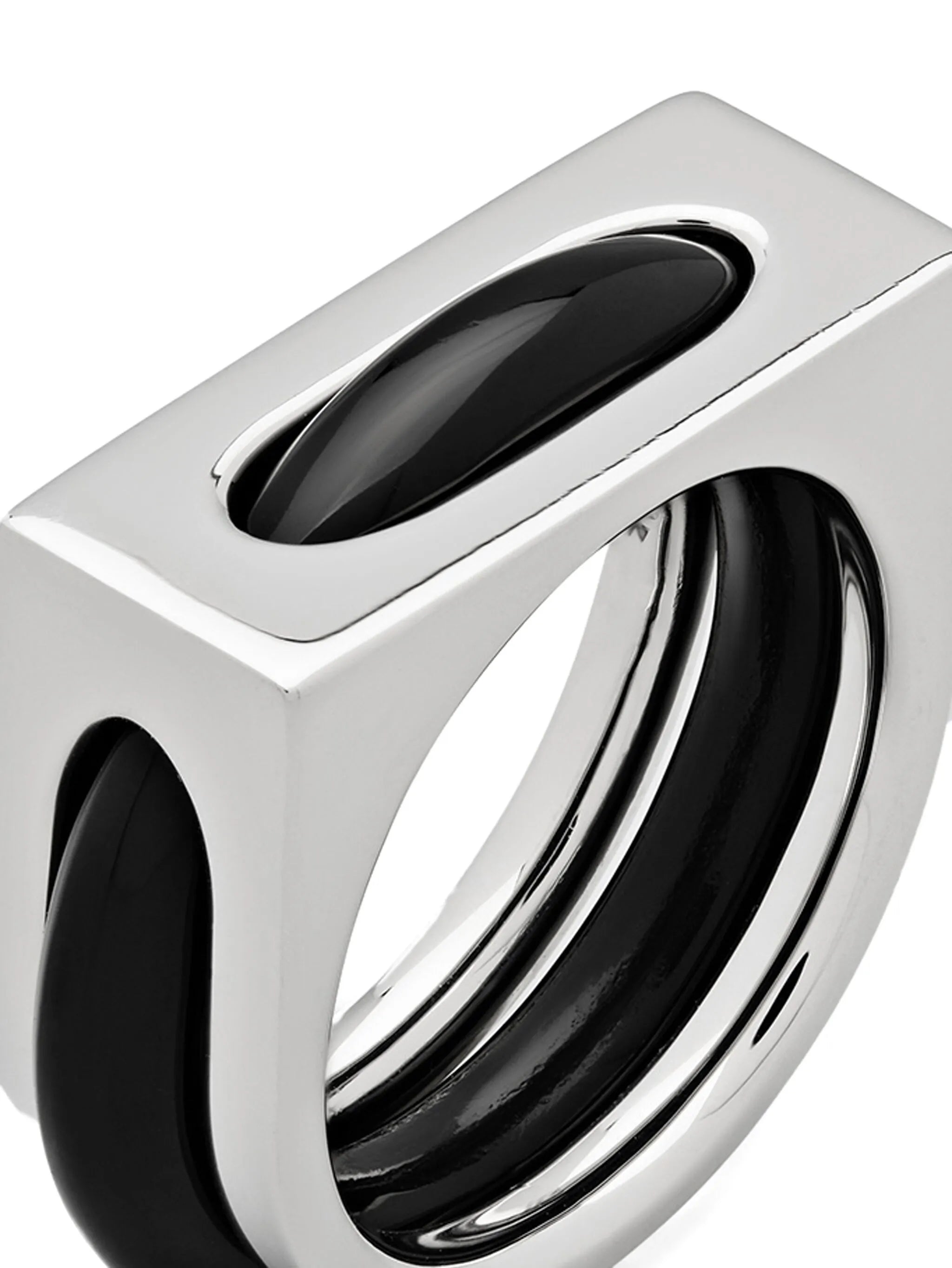 Cage ring