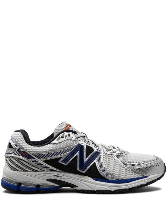 860 V2 sneakers