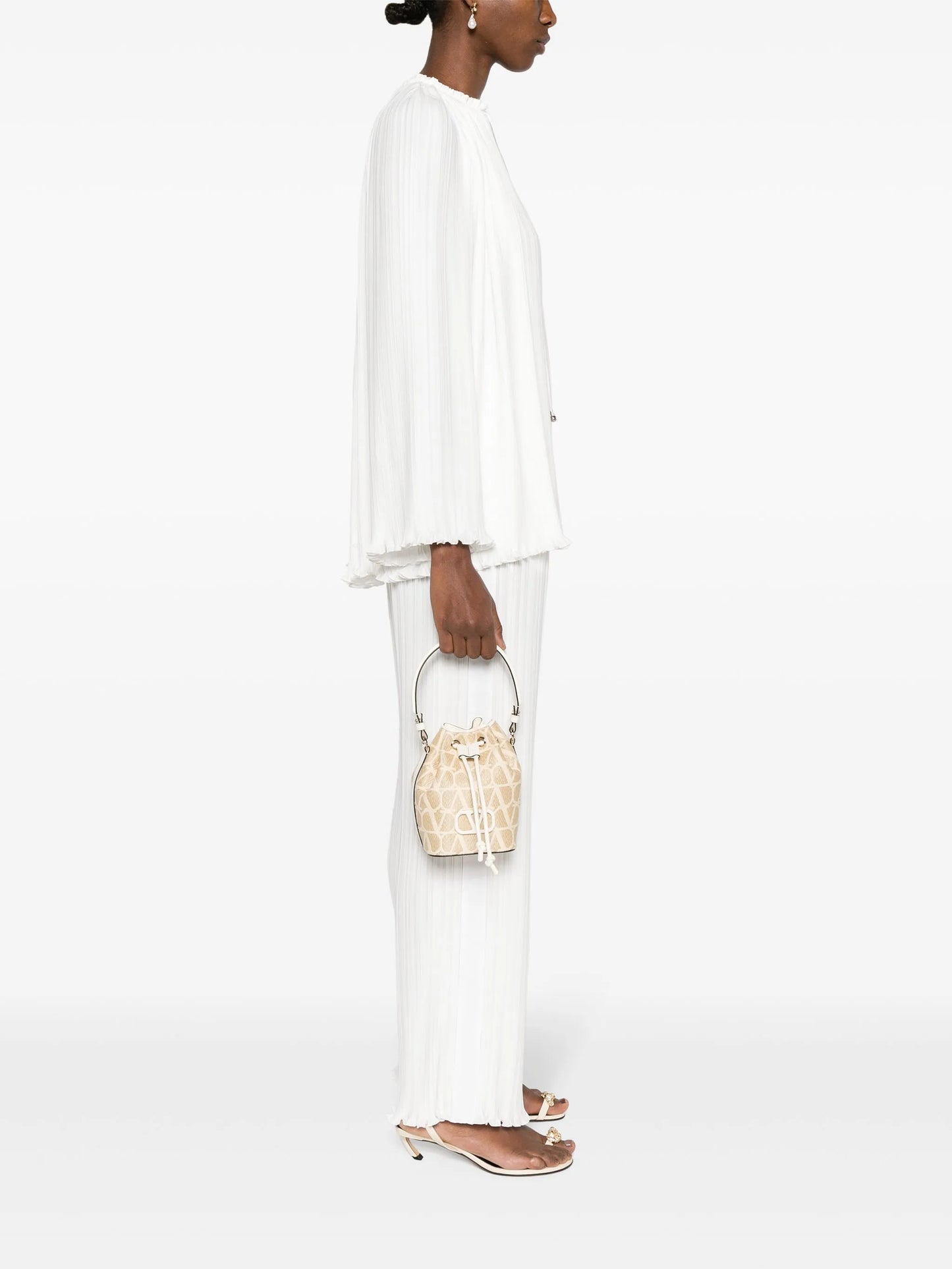 mini VLogo Signature bucket bag