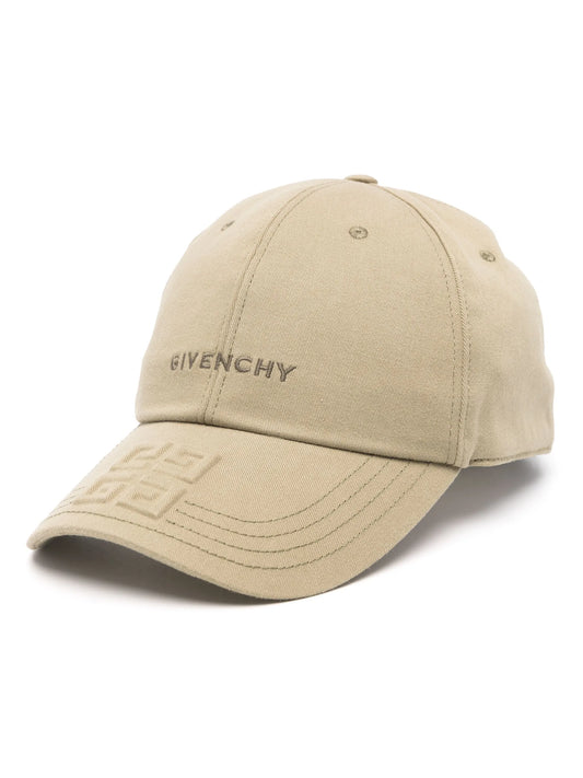 4G-embossed cap