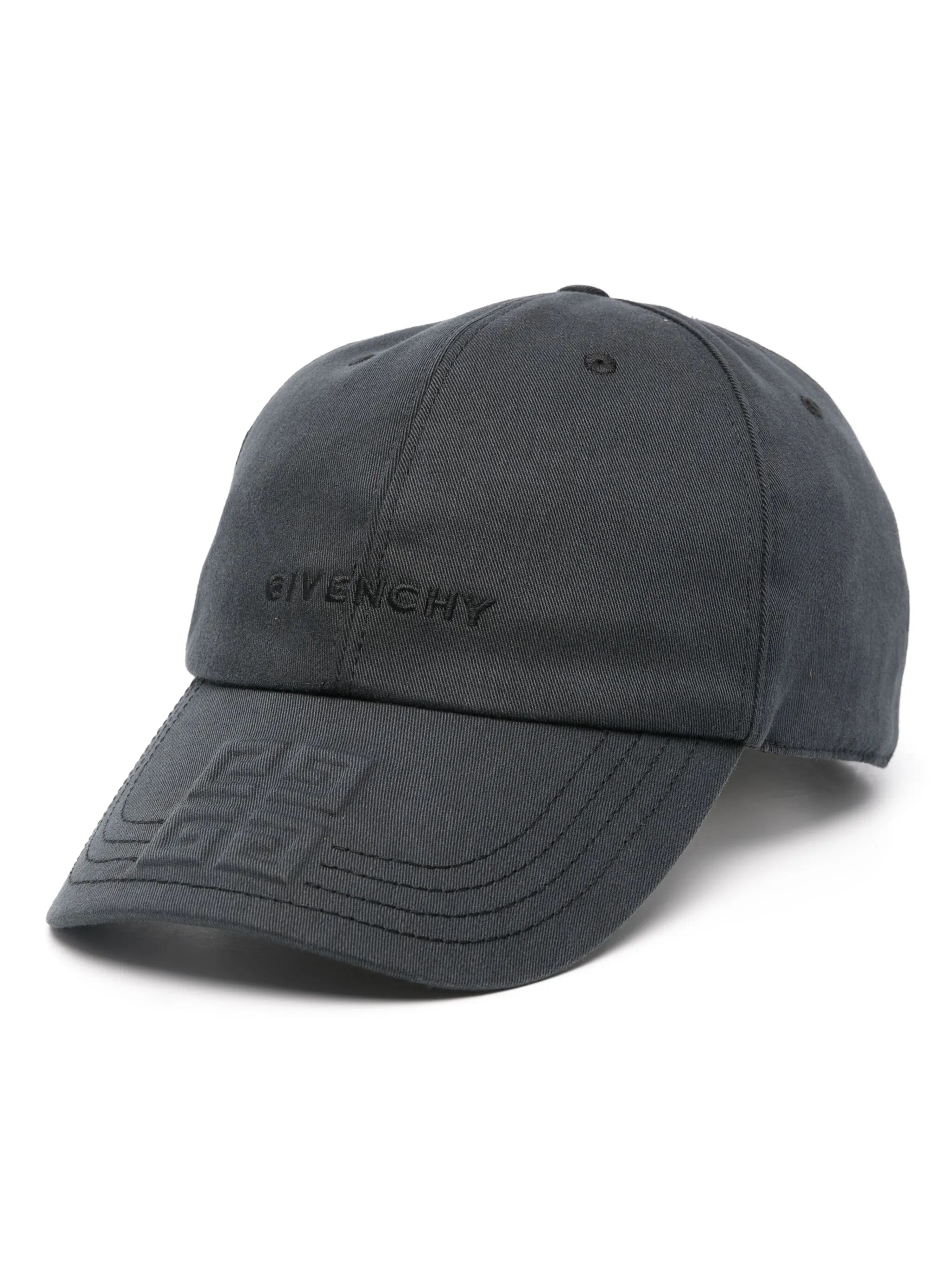 4G-embossed cap