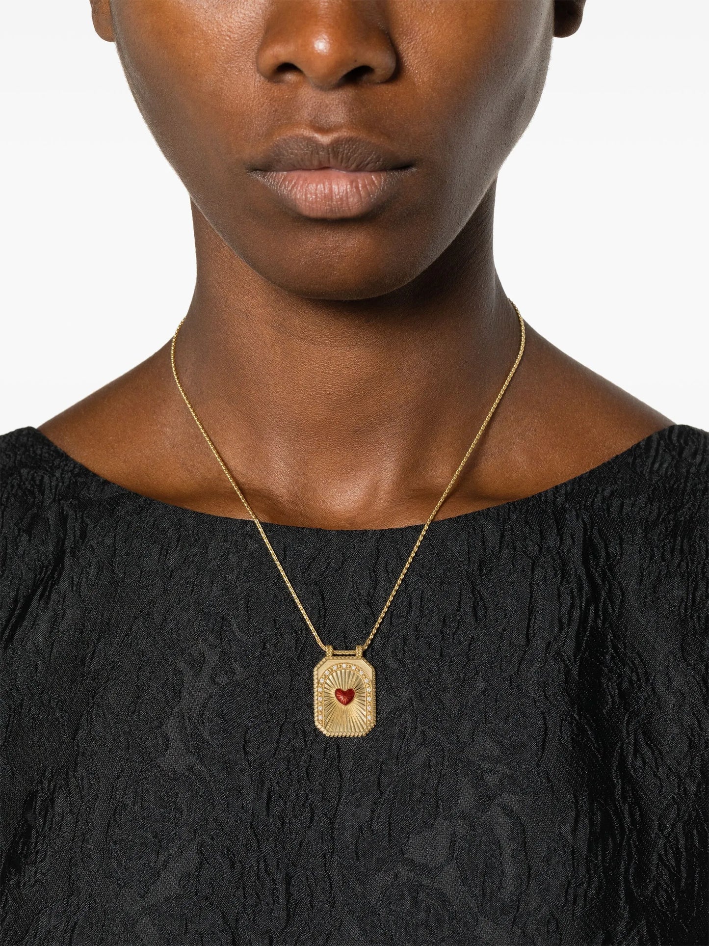 18kt yellow gold Heart Scapular diamond necklace