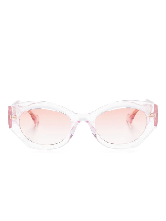 cat-eye sunglasses