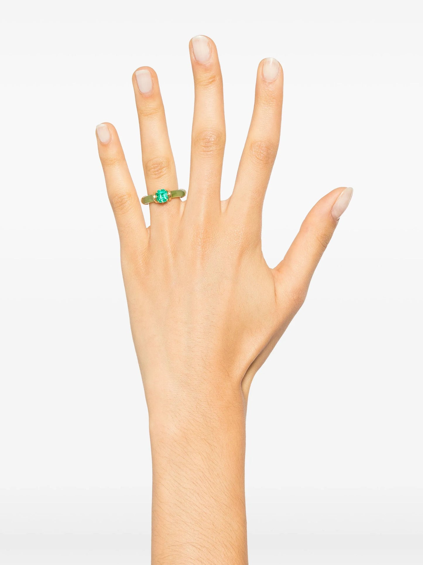 18kt yellow gold Marina emerald ring